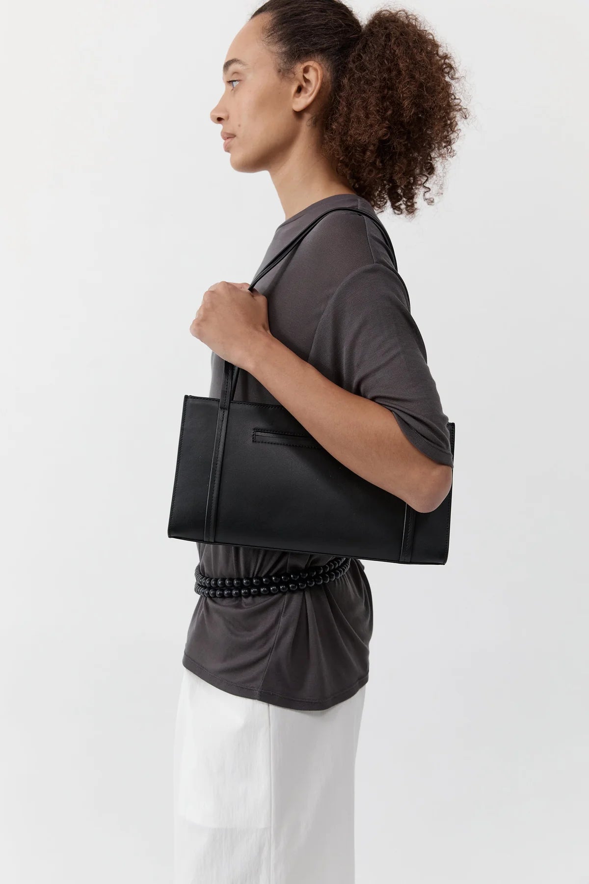 St. Agni Minimal Pocket Bag in Black