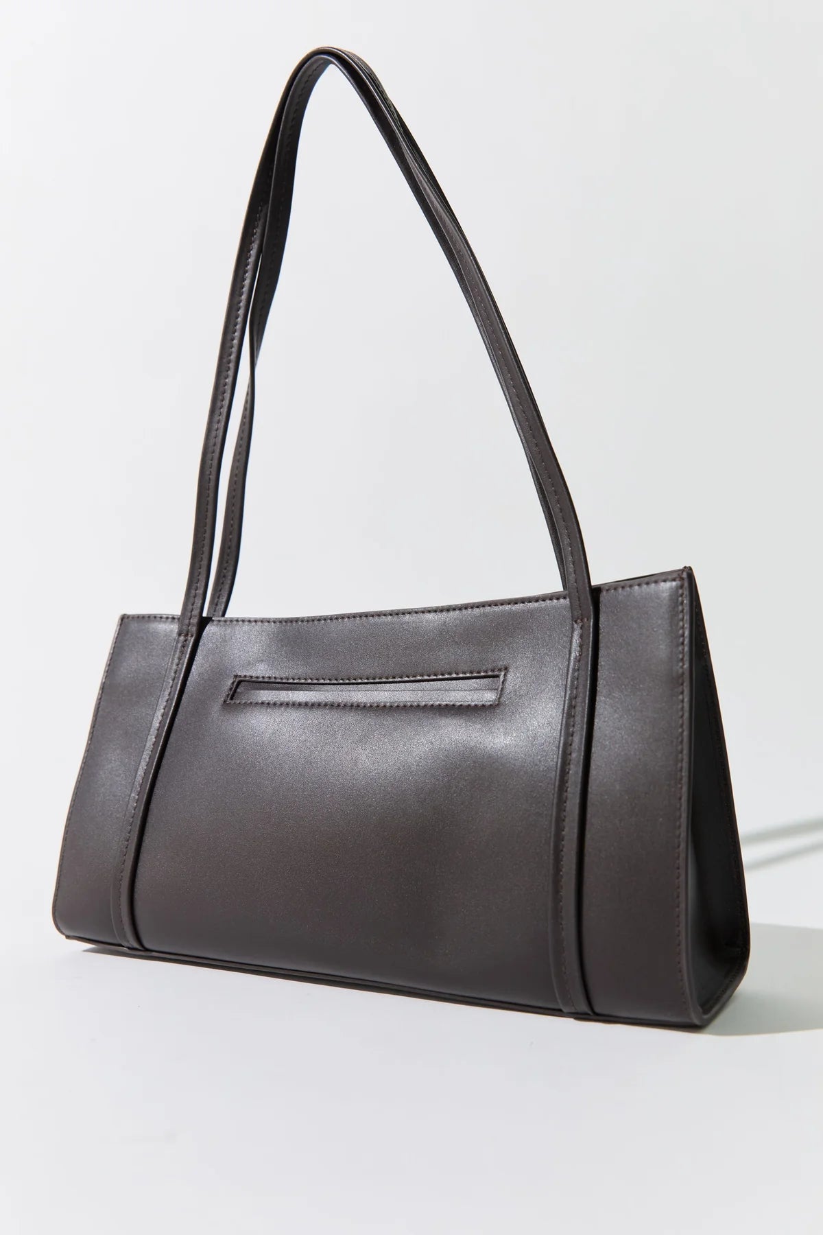 St. Agni Minimal Pocket Bag in Coffee