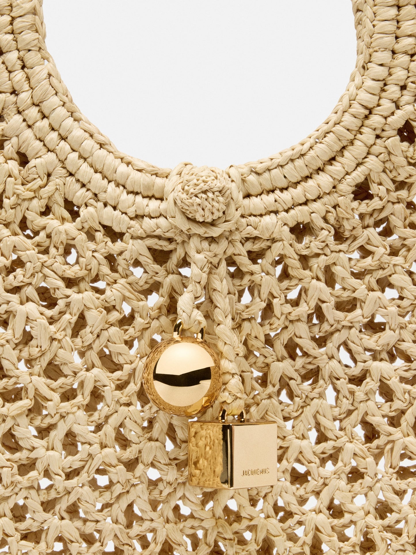 Jacquemus The Spiaggia Small Round Bag in Natural