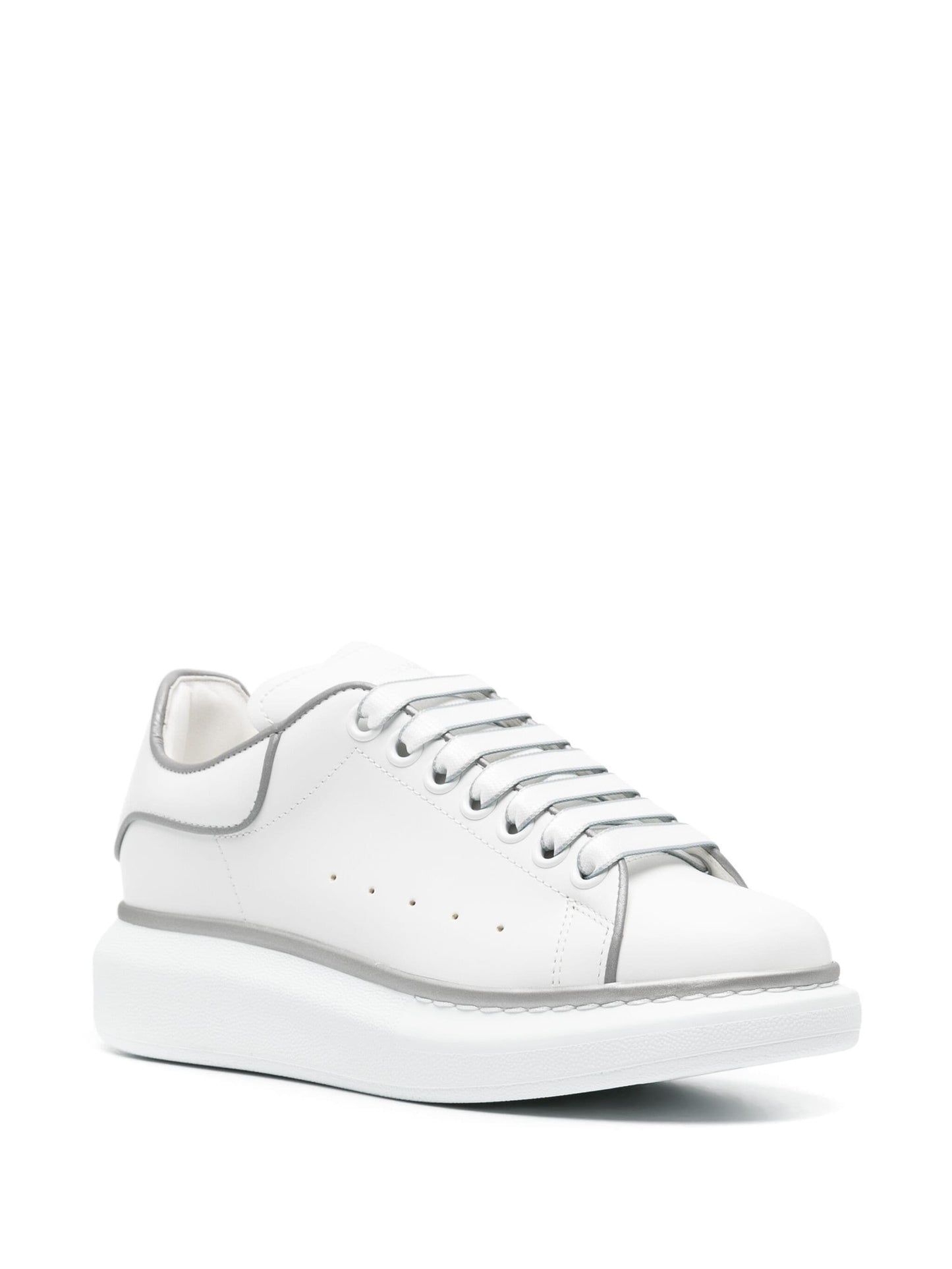 Alexander McQueen Sneaker in White/Silver