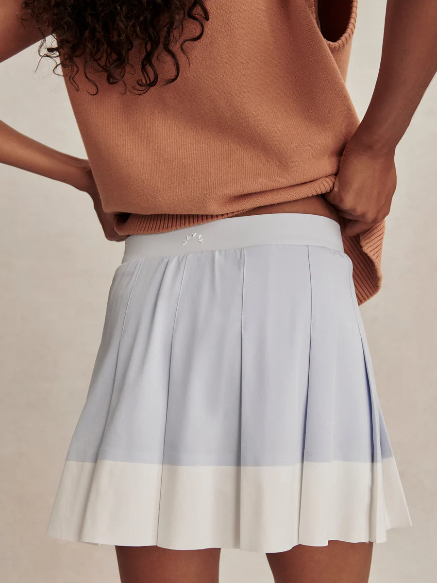 Varley Chase Mid Rise Skort 14.5" in Xenon Blue