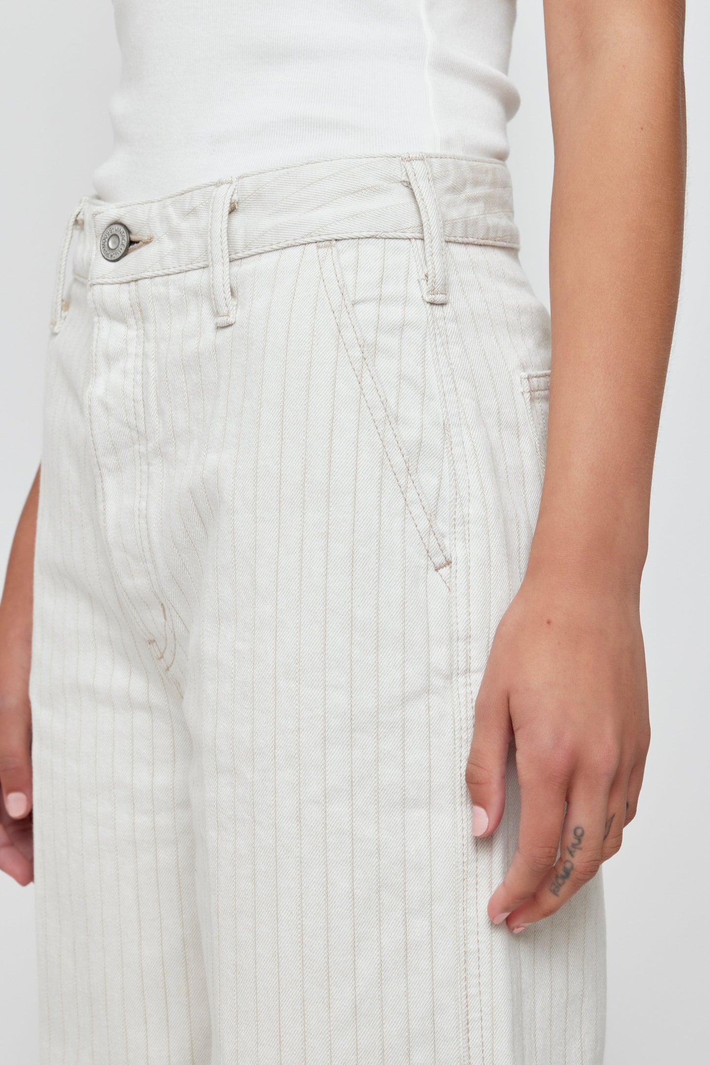 Moussy Vintage Coram Center Press Wide Leg Pant in Mix White
