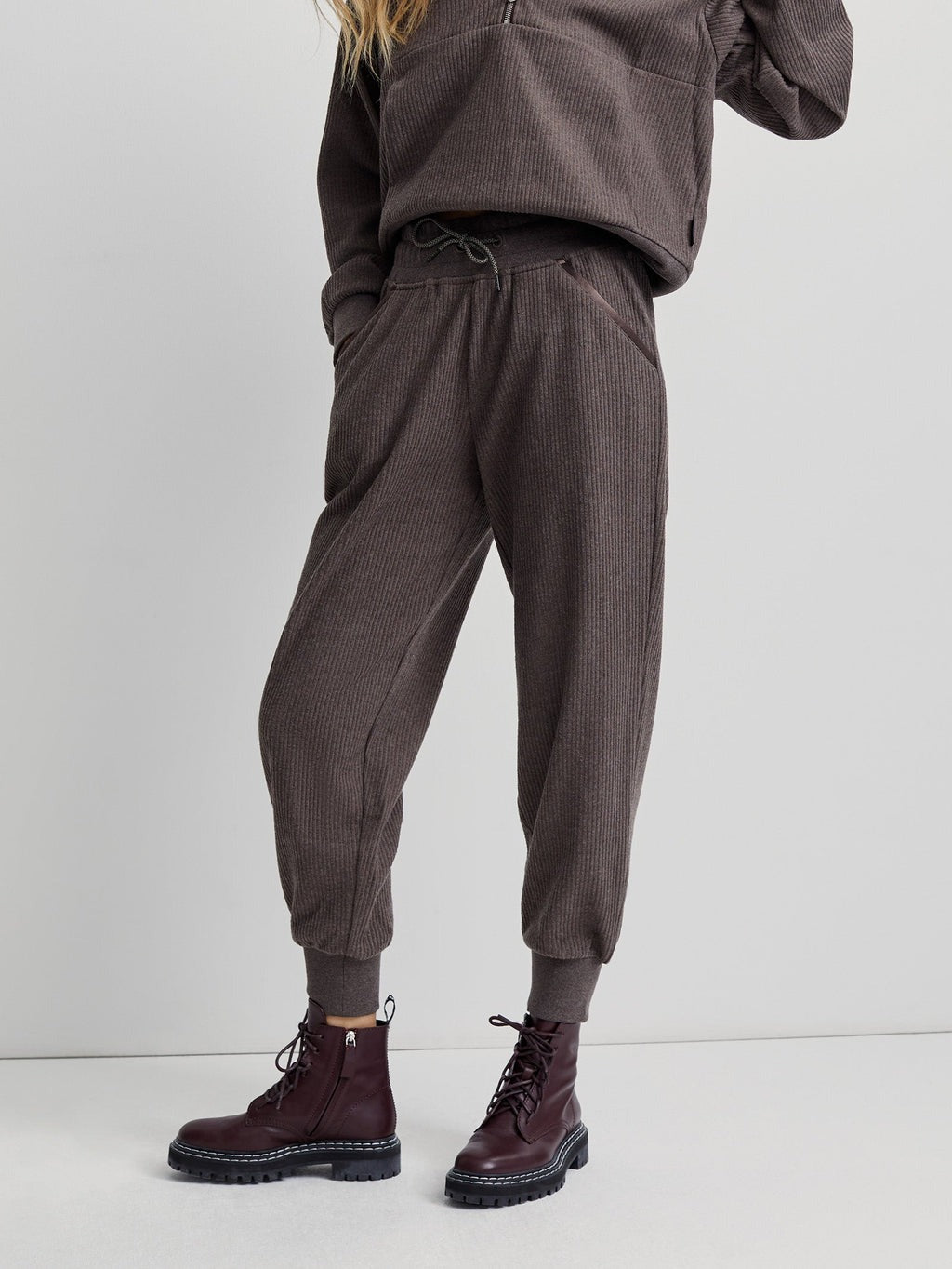 Varley Ascot Sweat Pant (More Colors)