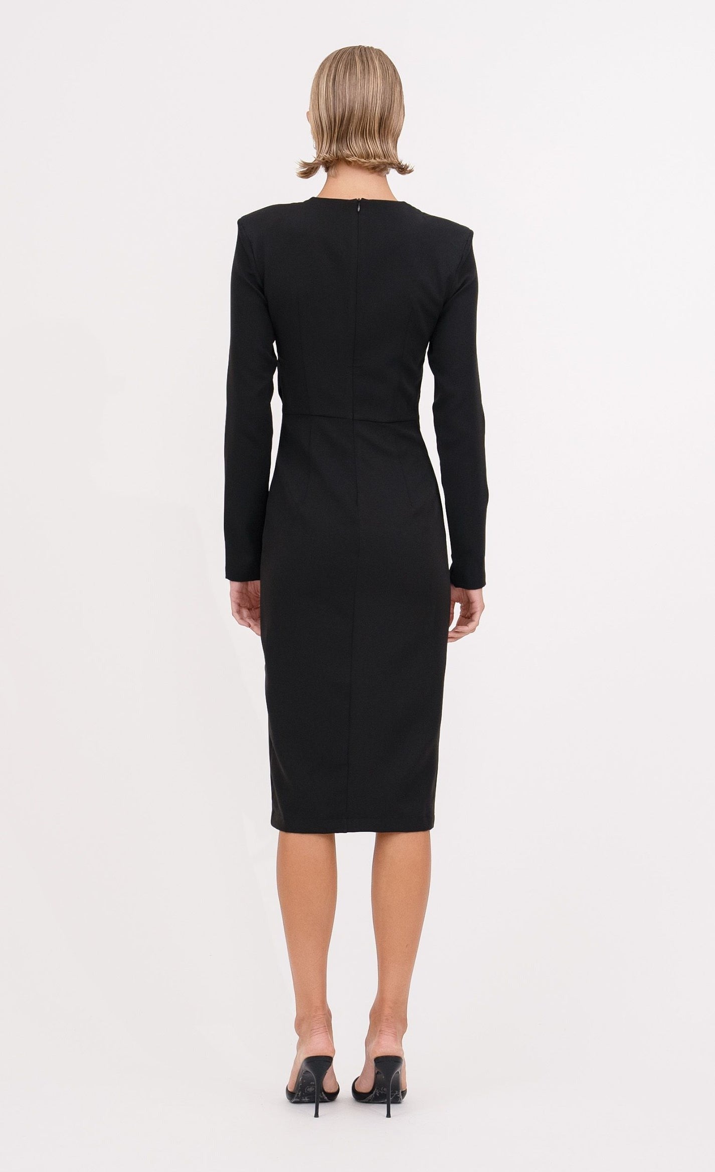 Nonchalant Cora Dress in Black