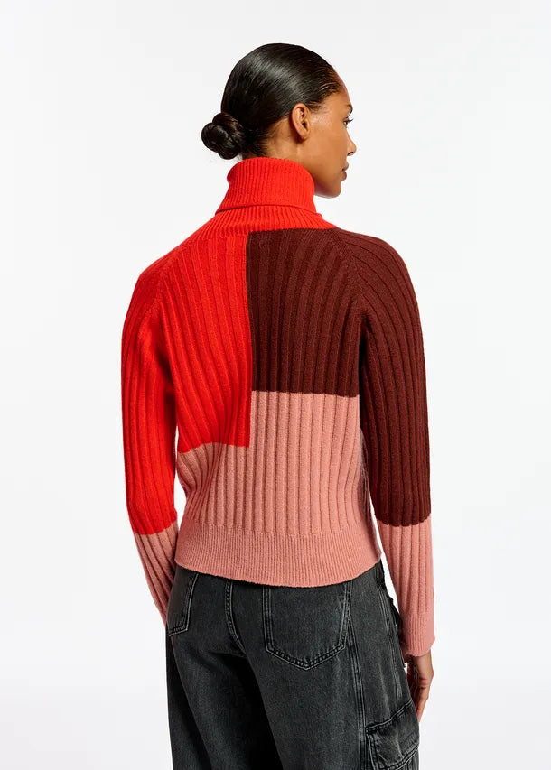 Essentiel Antwerp Embalm Multicolour Pullover in Tiger Blossom