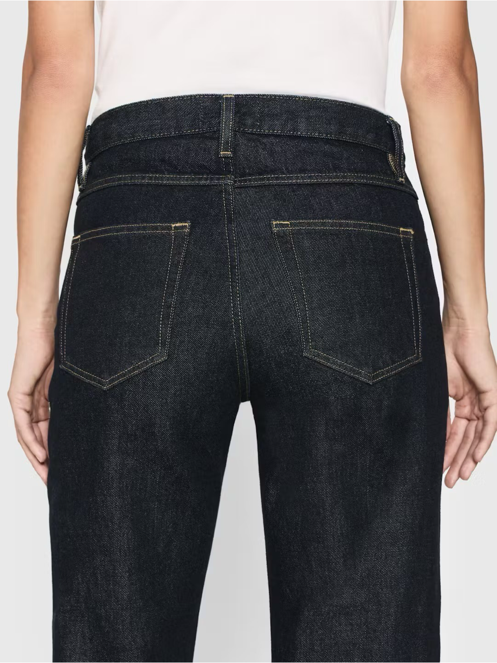 Frame Denim The Hang Jeans in Rinse