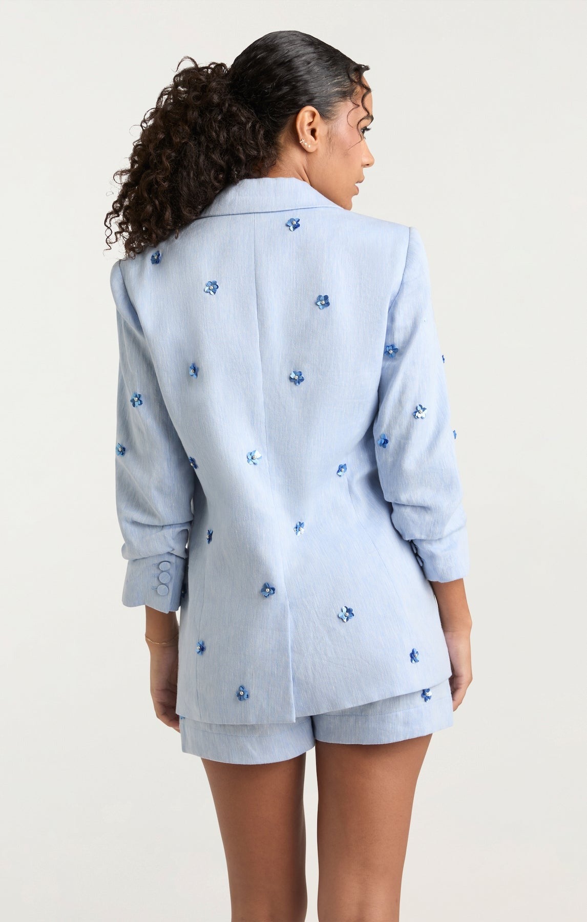 Cinq à Sept Linen Suiting Pearl Ditsy Kylie Blazer in Blue Hydrangea