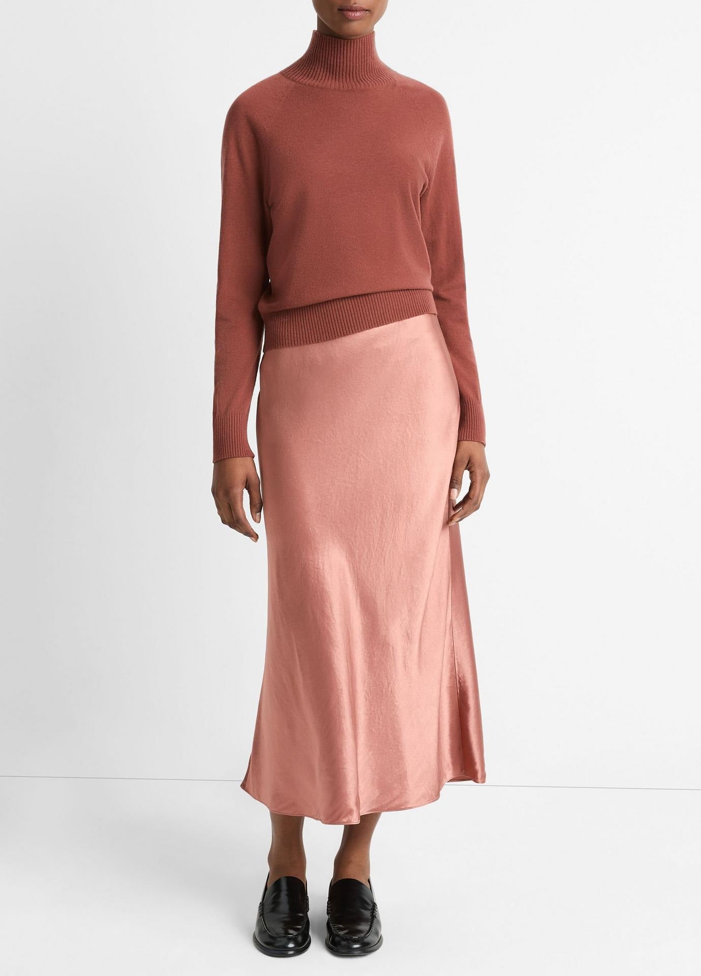 Vince Raglan Turtleneck Sweater in Rosewood