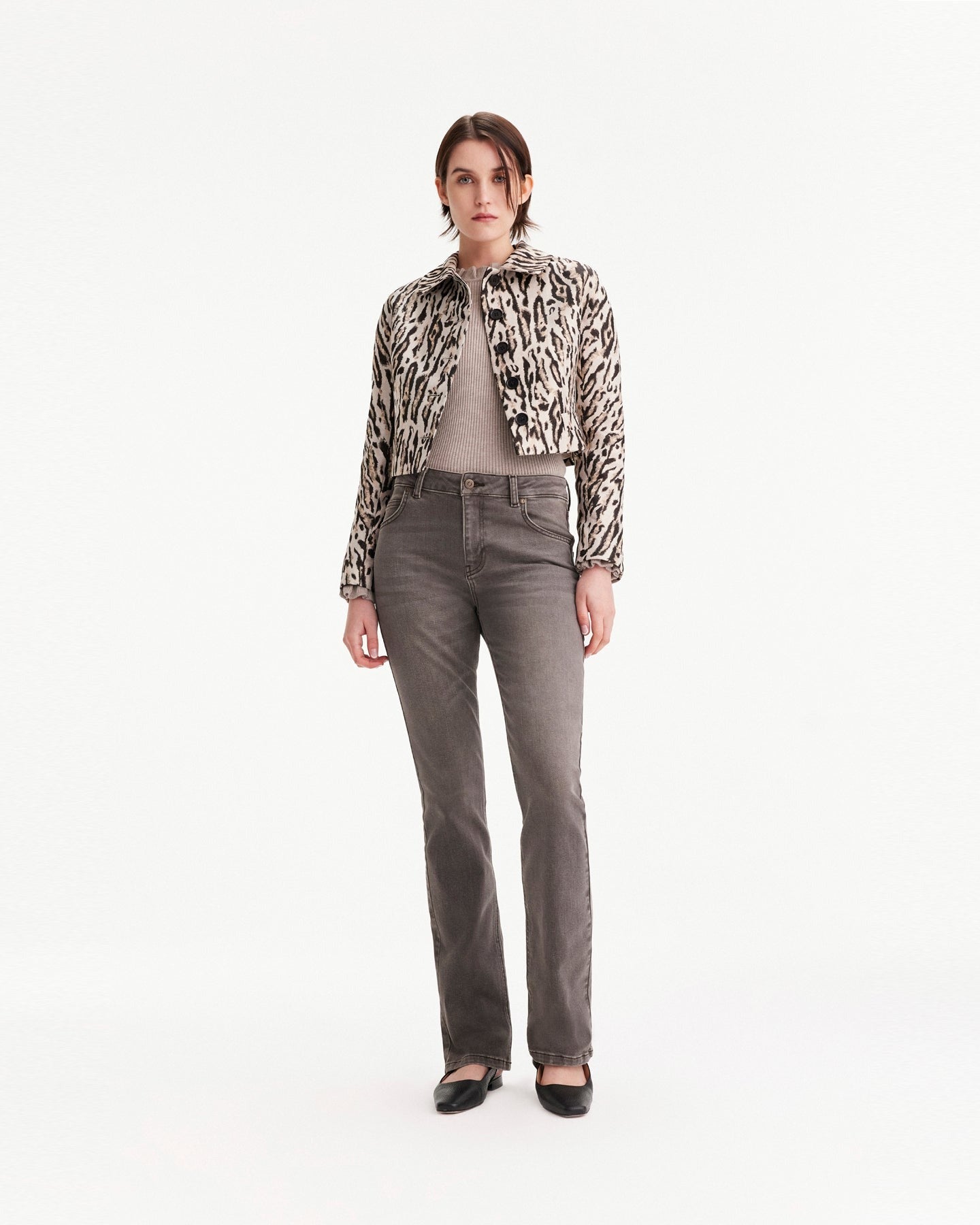 THEO Tyche Jacquard Shrunken Jacket in Leopard
