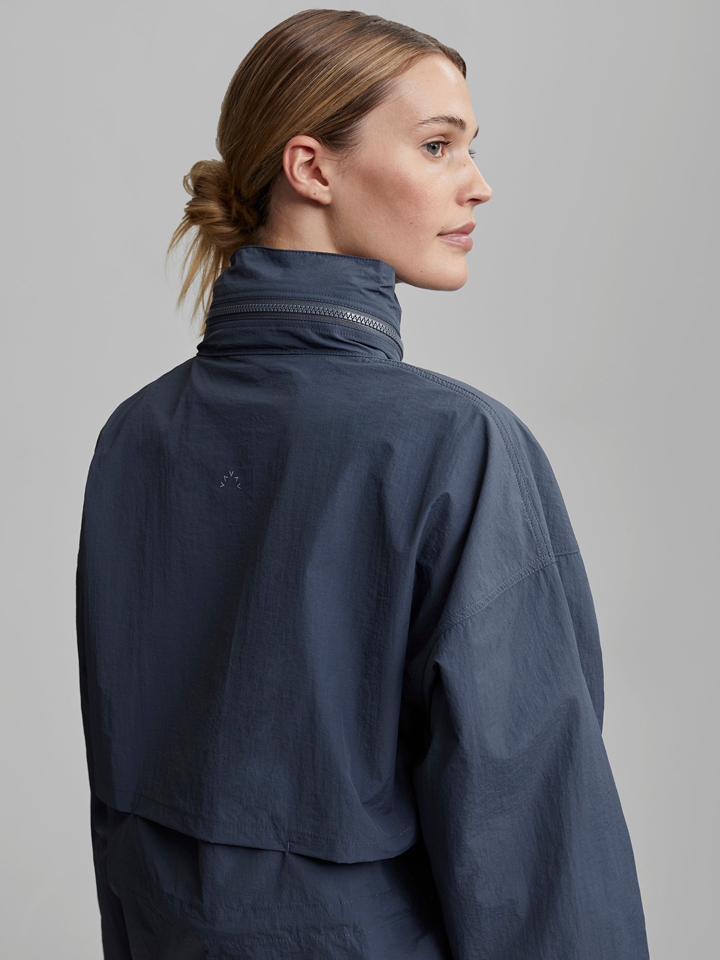 Varley Nellie Relaxed Fit Windbreaker in Blue Turbulence