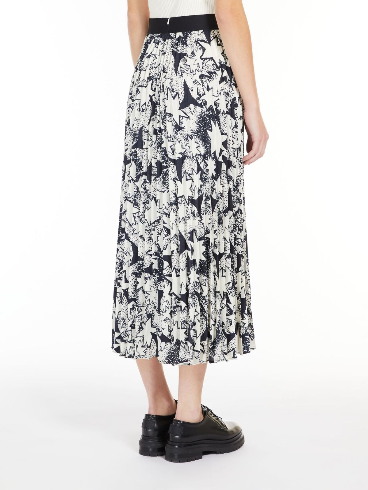 Weekend Max Mara Pagano Pleated Skirt in Navy Star Print