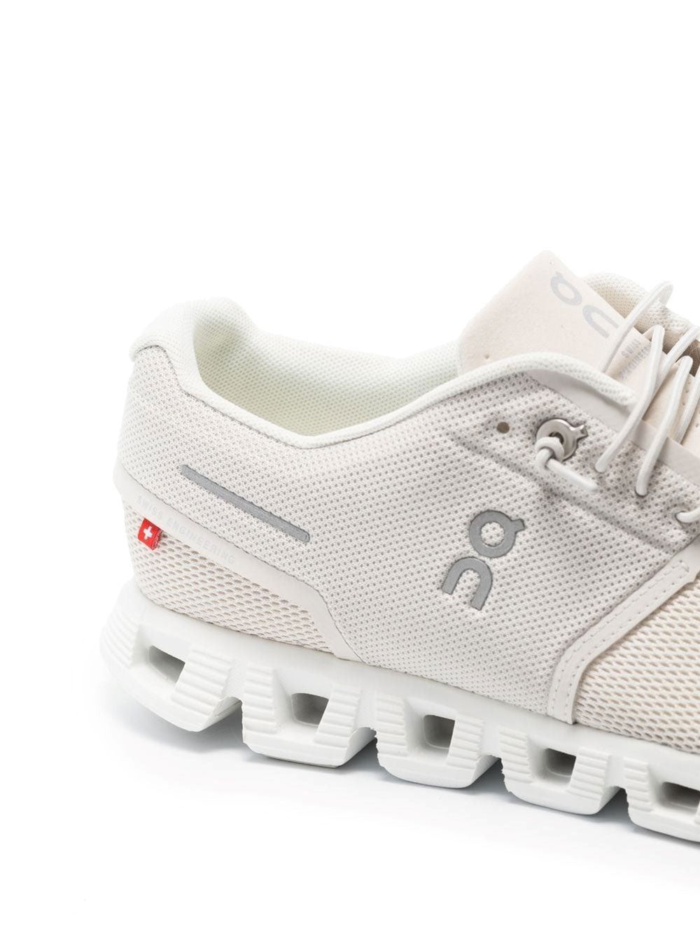 On Running Cloud 5 Pearl | White Sneakers