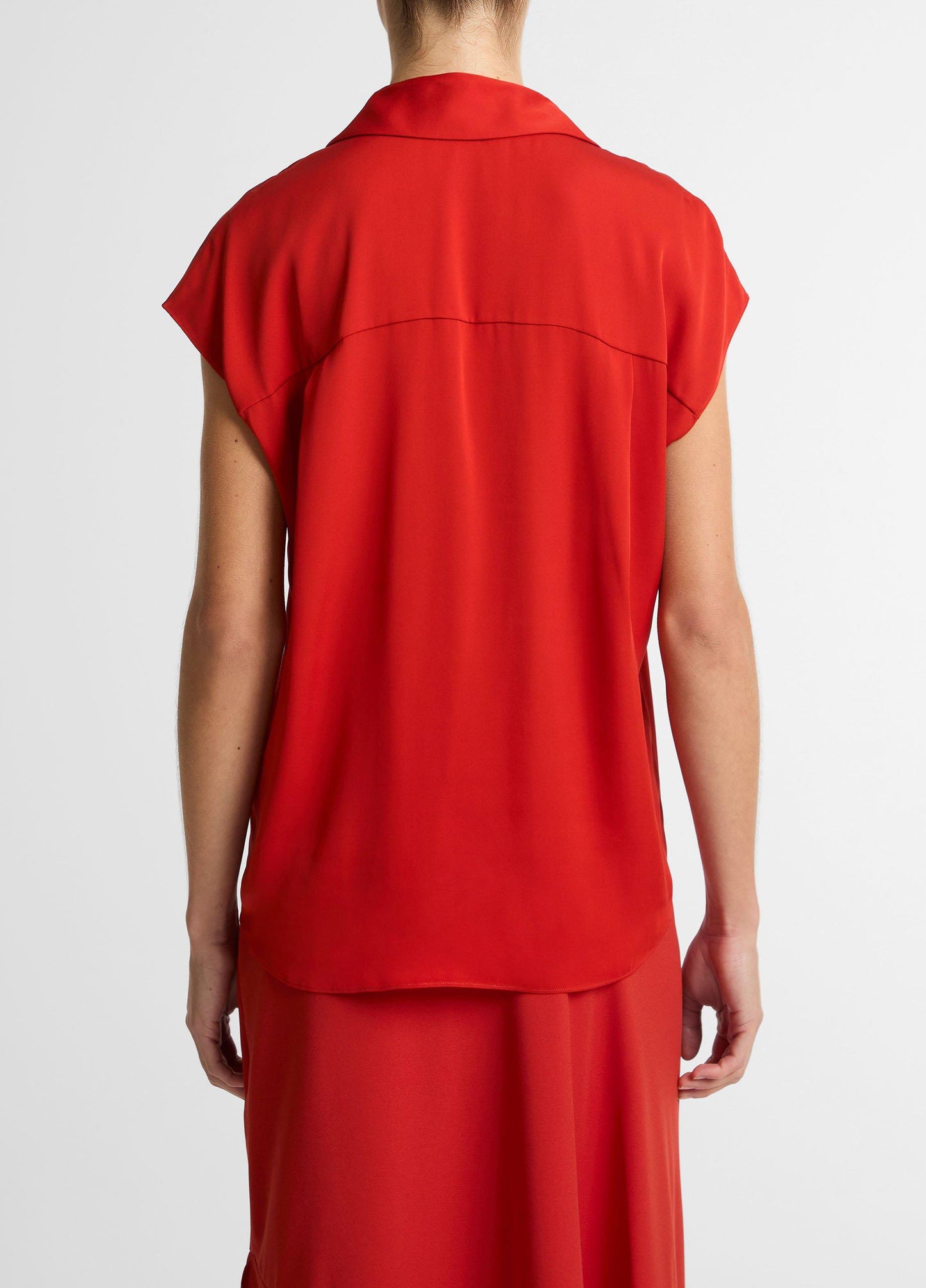Vince Stretch-Silk Hidden-Placket Cap-Sleeve Blouse in Poppy