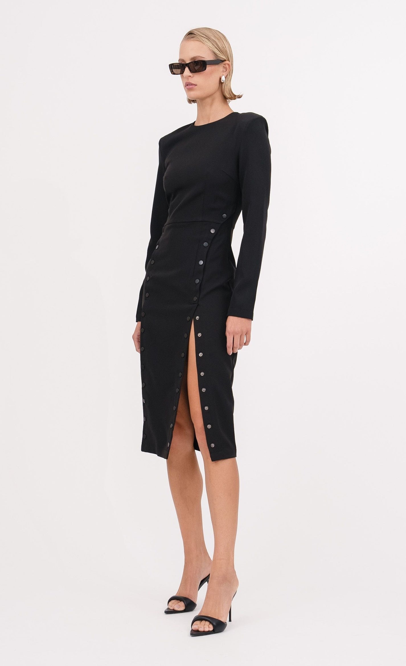 Nonchalant Cora Dress in Black