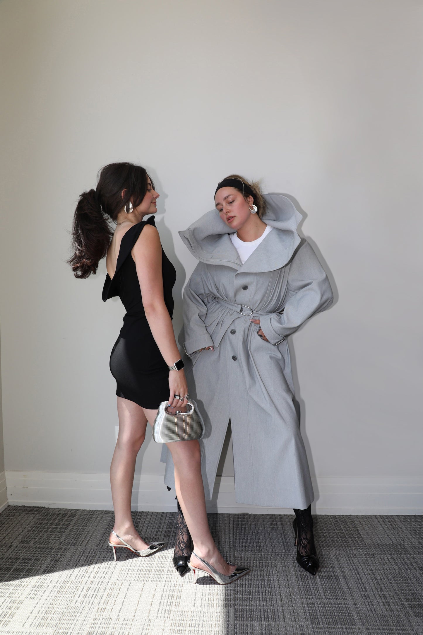 Jacquemus Le Trench Caruso in Light Grey