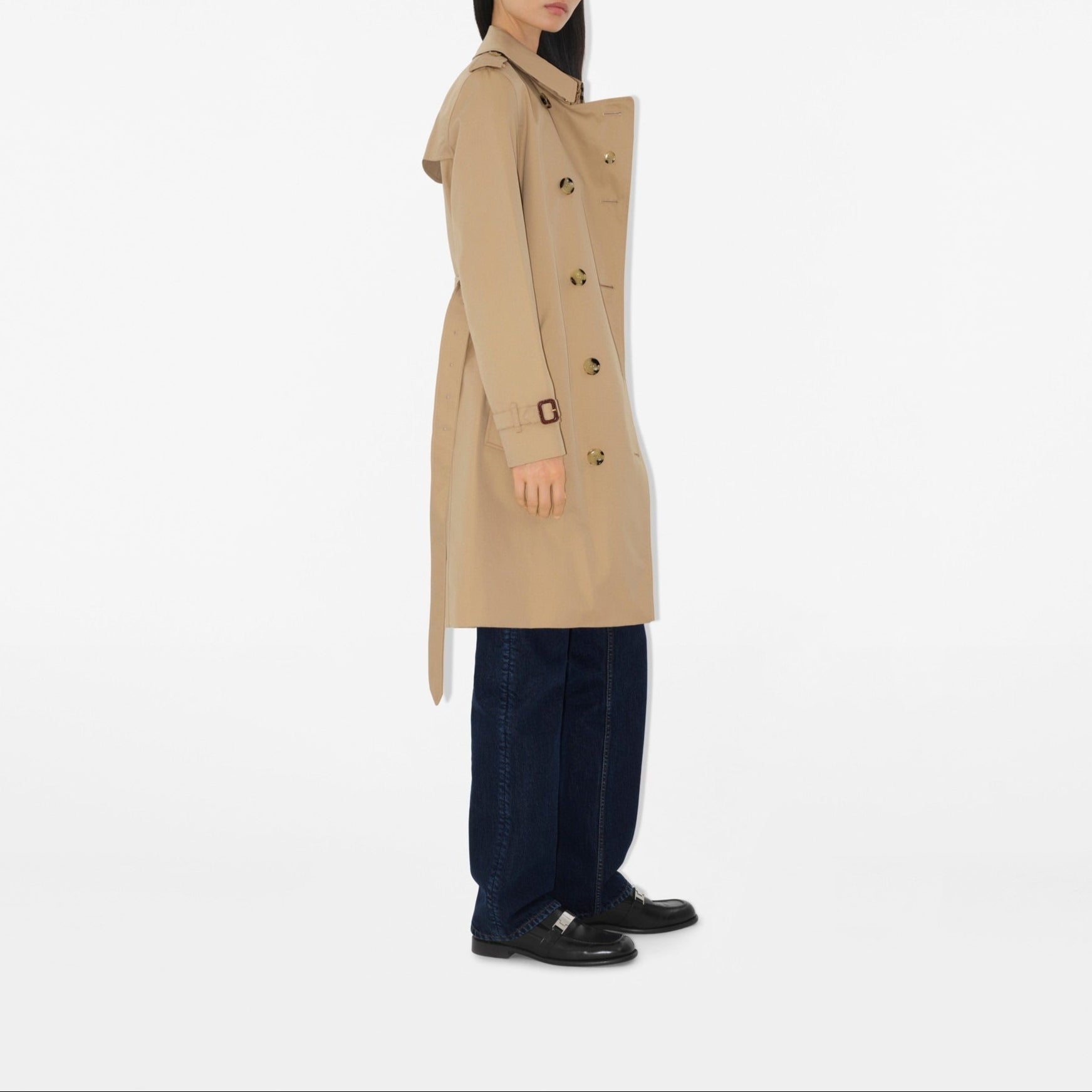 Burberry Mid-Length Kensington Heritage Trench Coat in Honey