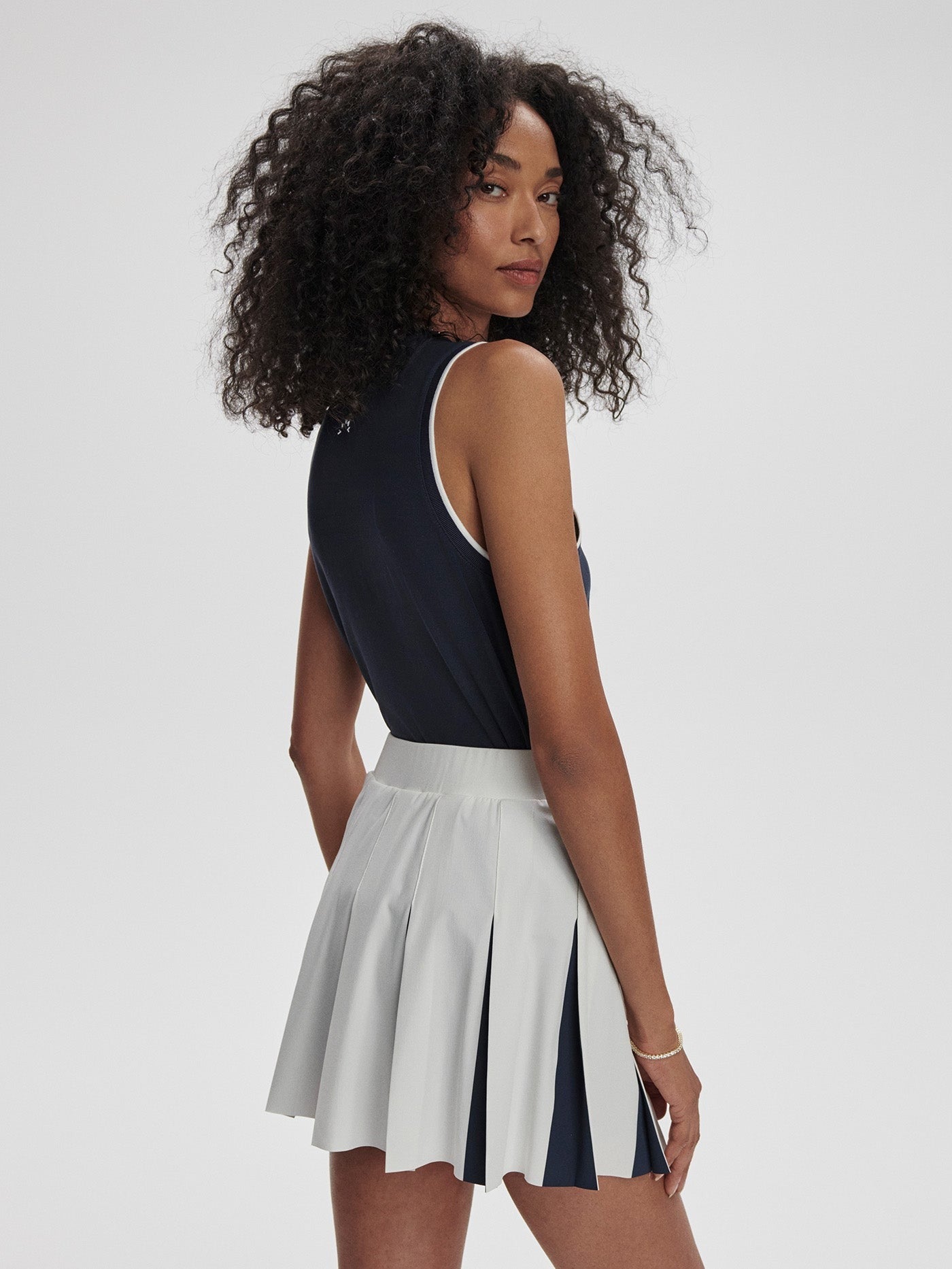 Varley Bronte 2-in-1 Skirt 15.5" in White/Blue Nights