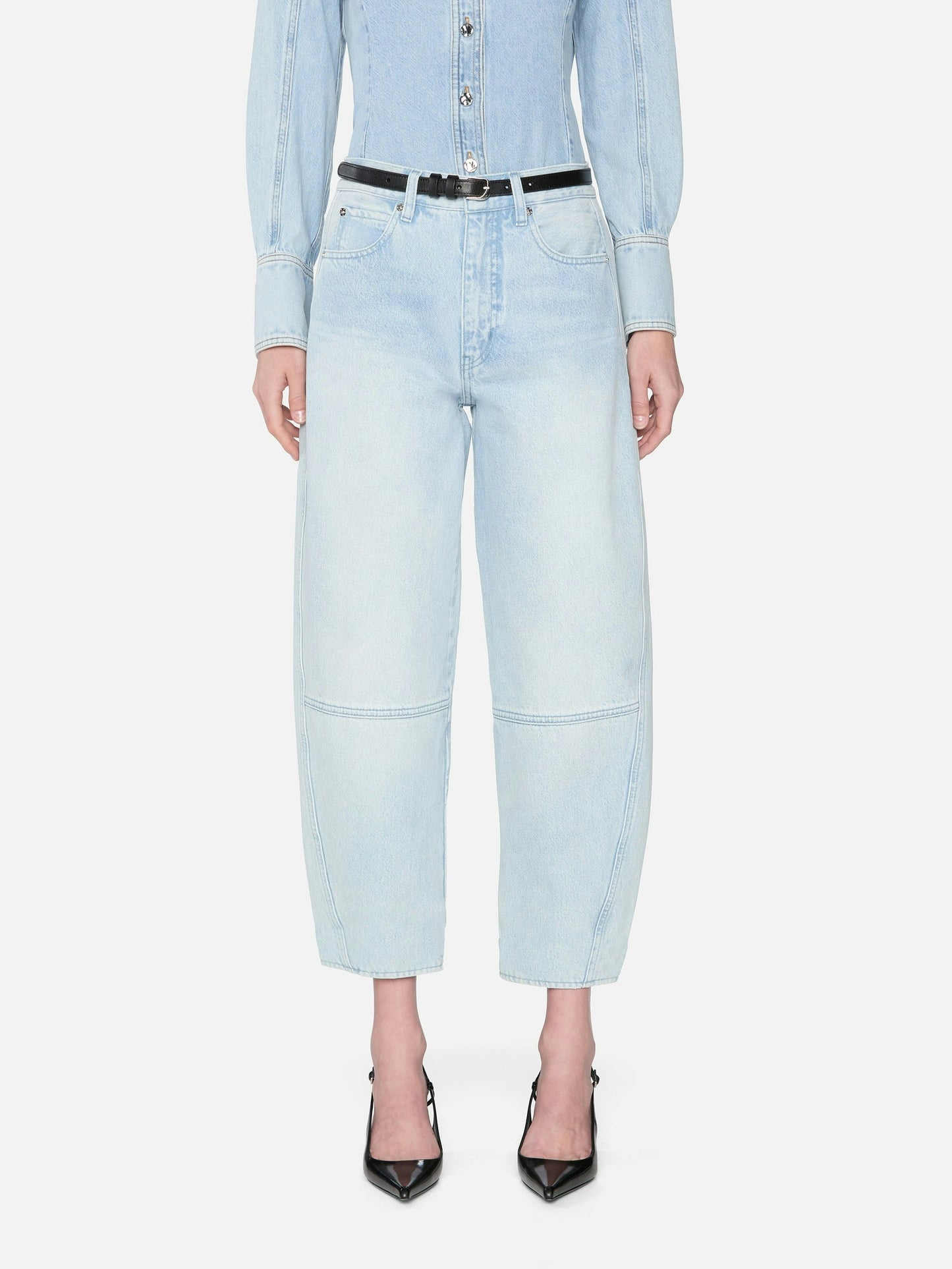 Frame The Twisted Jeans in Never