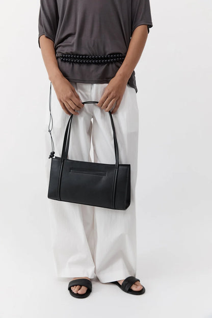St. Agni Minimal Pocket Bag in Black