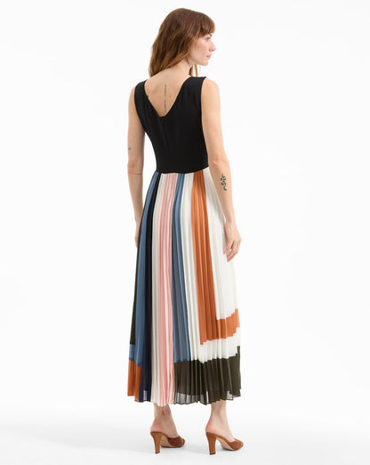 Veronica Beard Nelly Pleated Maxi Dress in Dove Multi