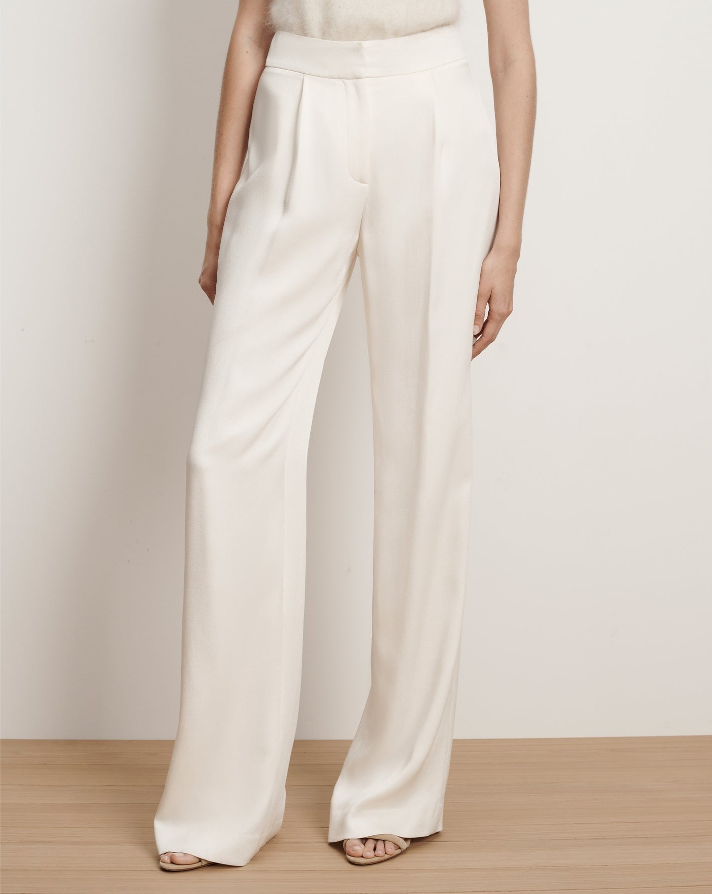 Veronica Beard Robinne Wide-Leg Pant in Dove