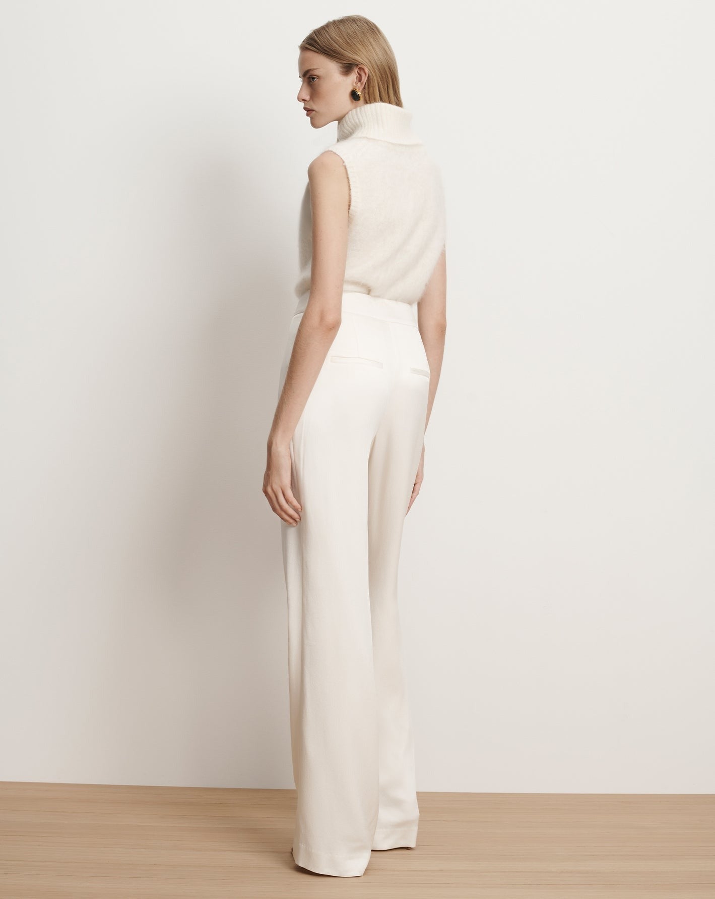 Veronica Beard Robinne Wide-Leg Pant in Dove