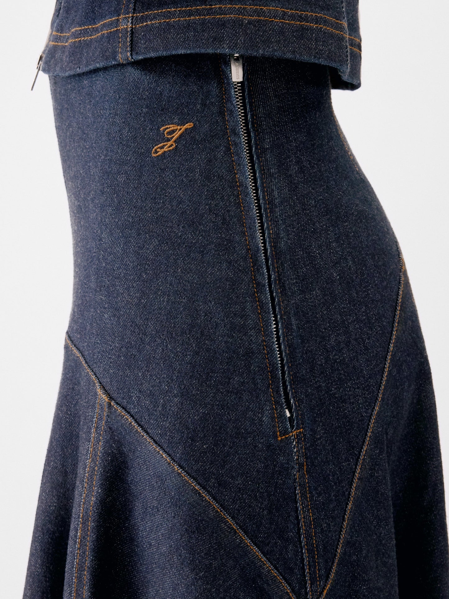 Jacquemus The Triangle De-Nimes Denim Skirt in Dark Navy