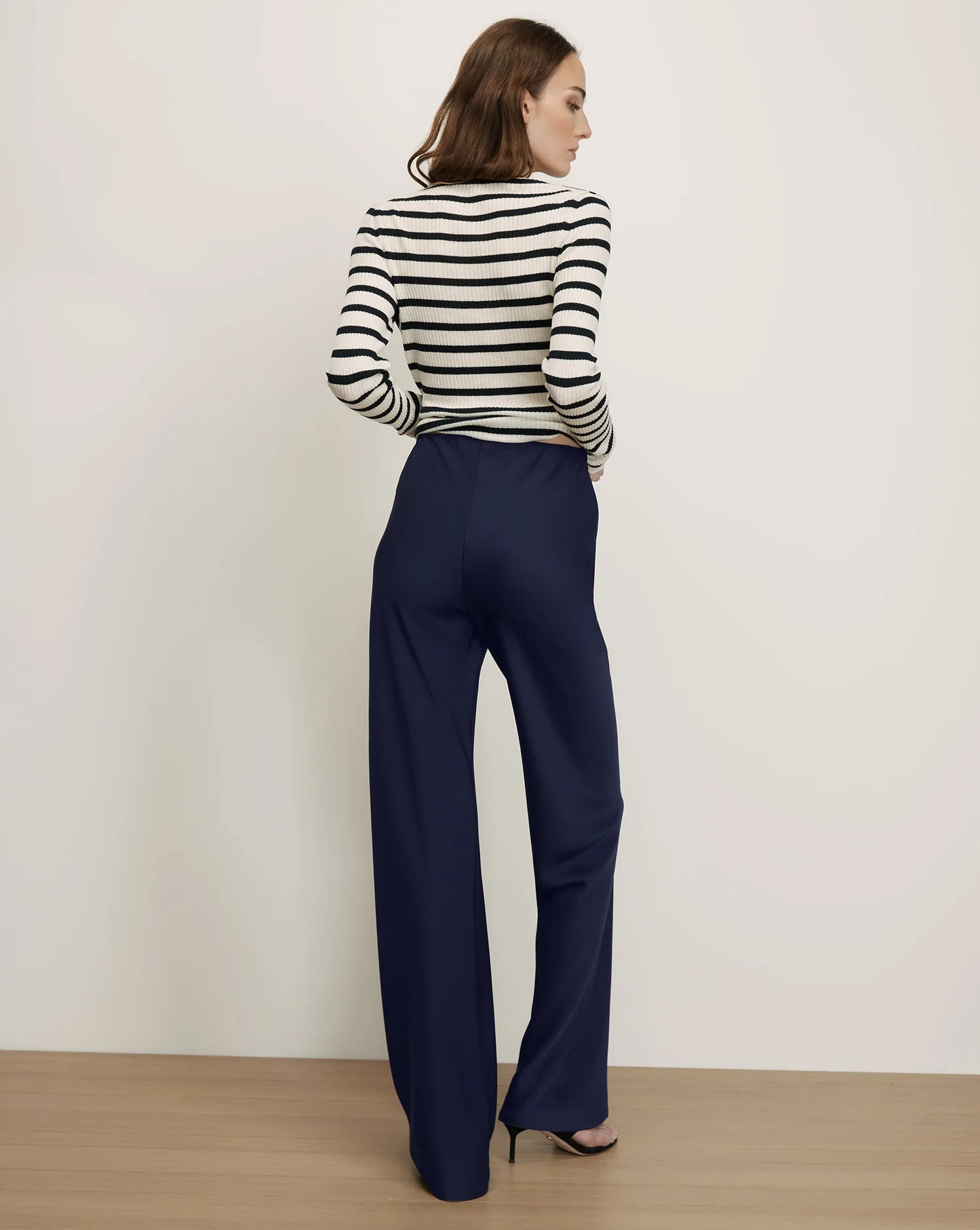 Veronica Beard Braddock Pant in Navy