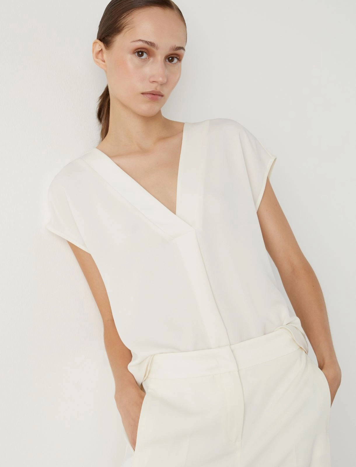 Marella Brina V-Neck Shirt in Wool White