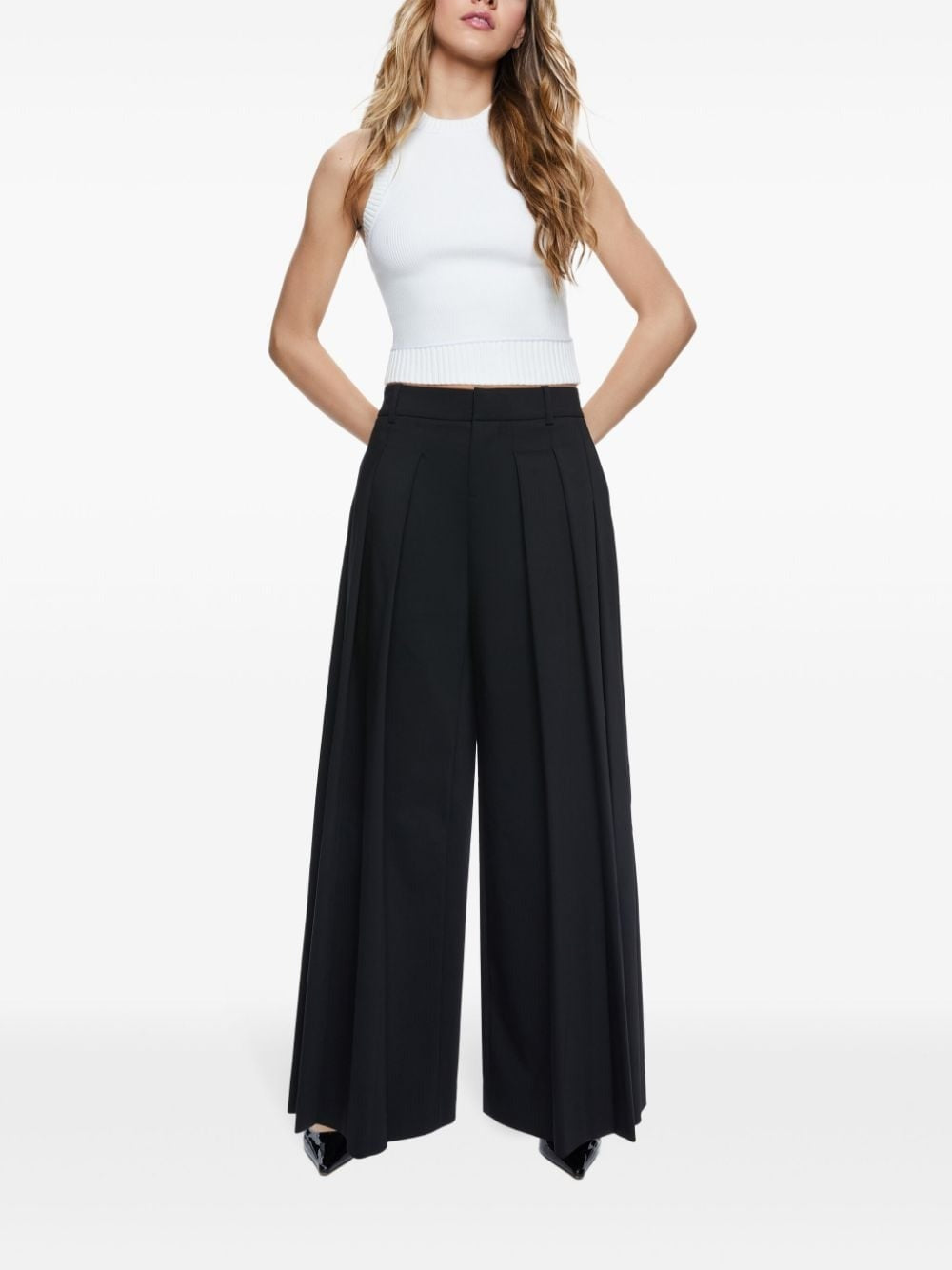 Alice + Olivia Blaire Pleated Pant in Black