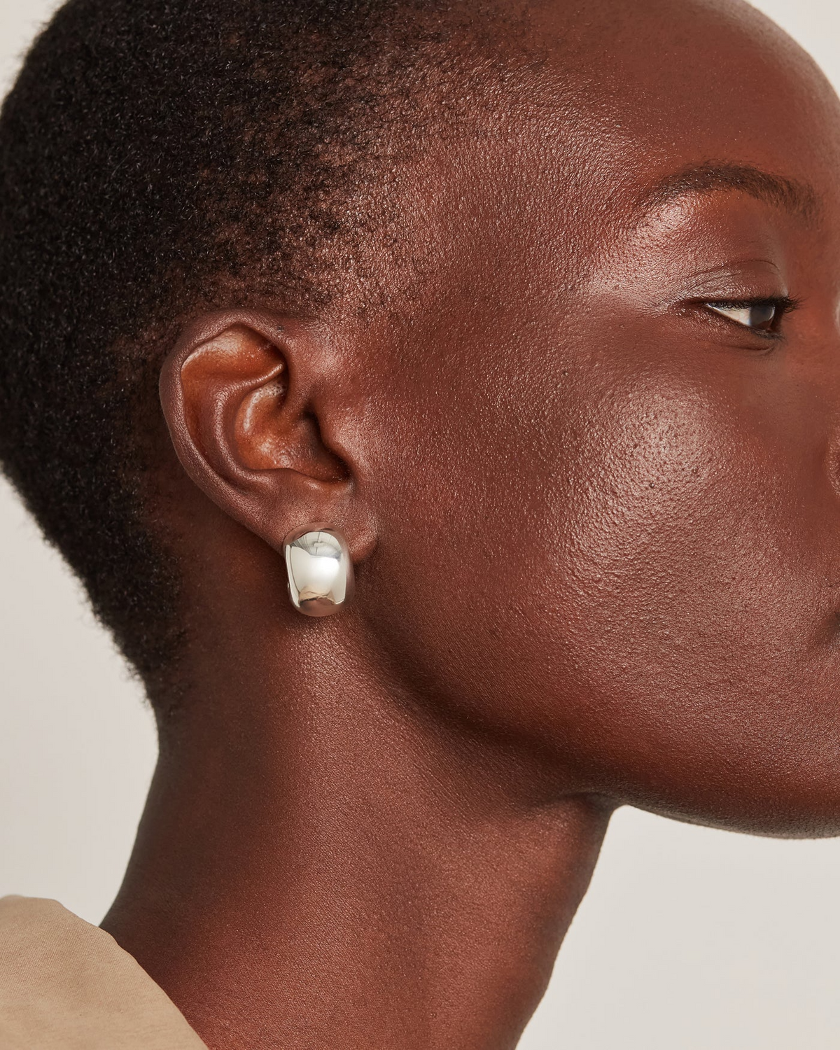 Small Gemma Hoops