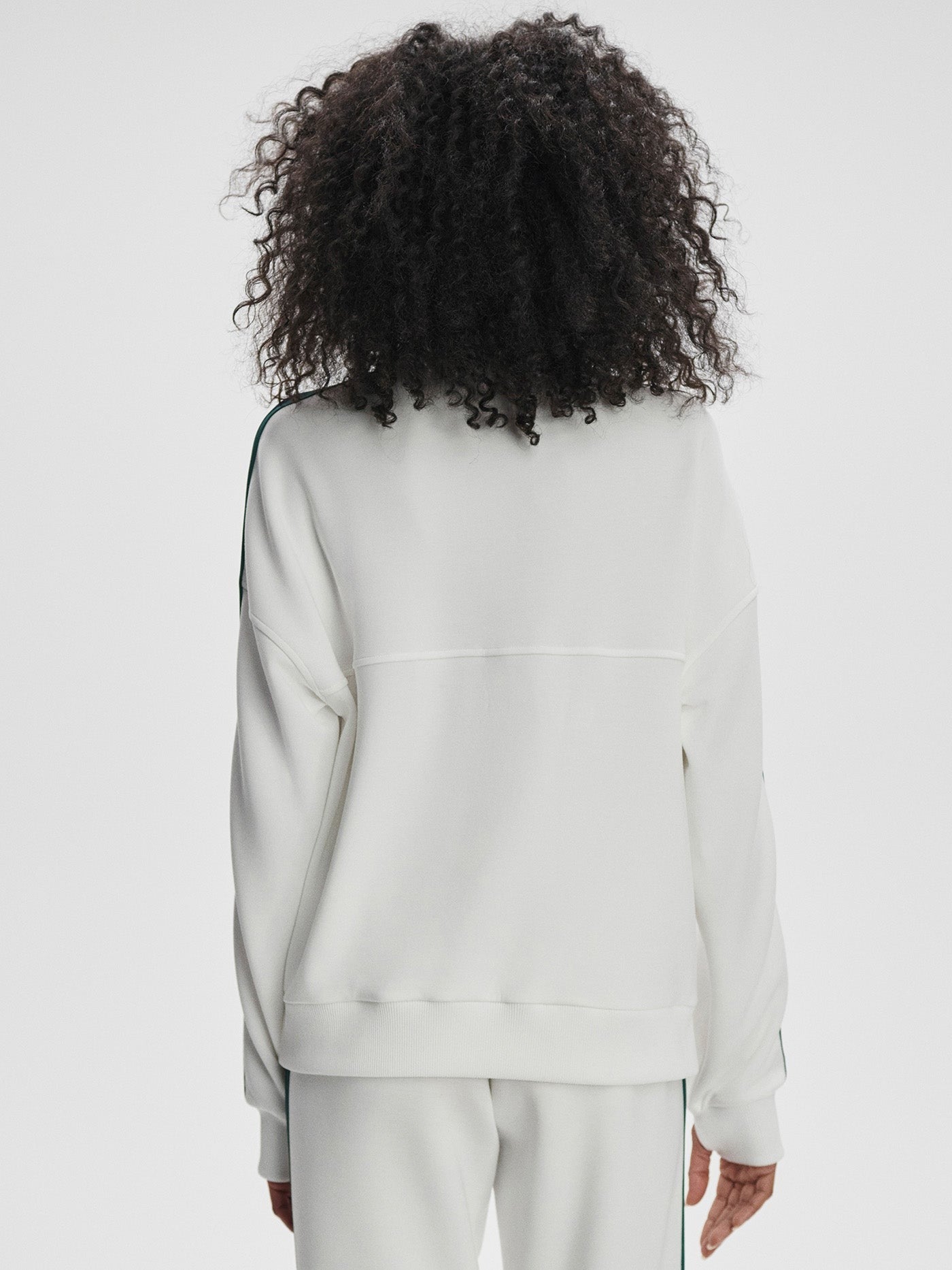 Varley Raymar Half Zip Sweat in White/Navy/Forest