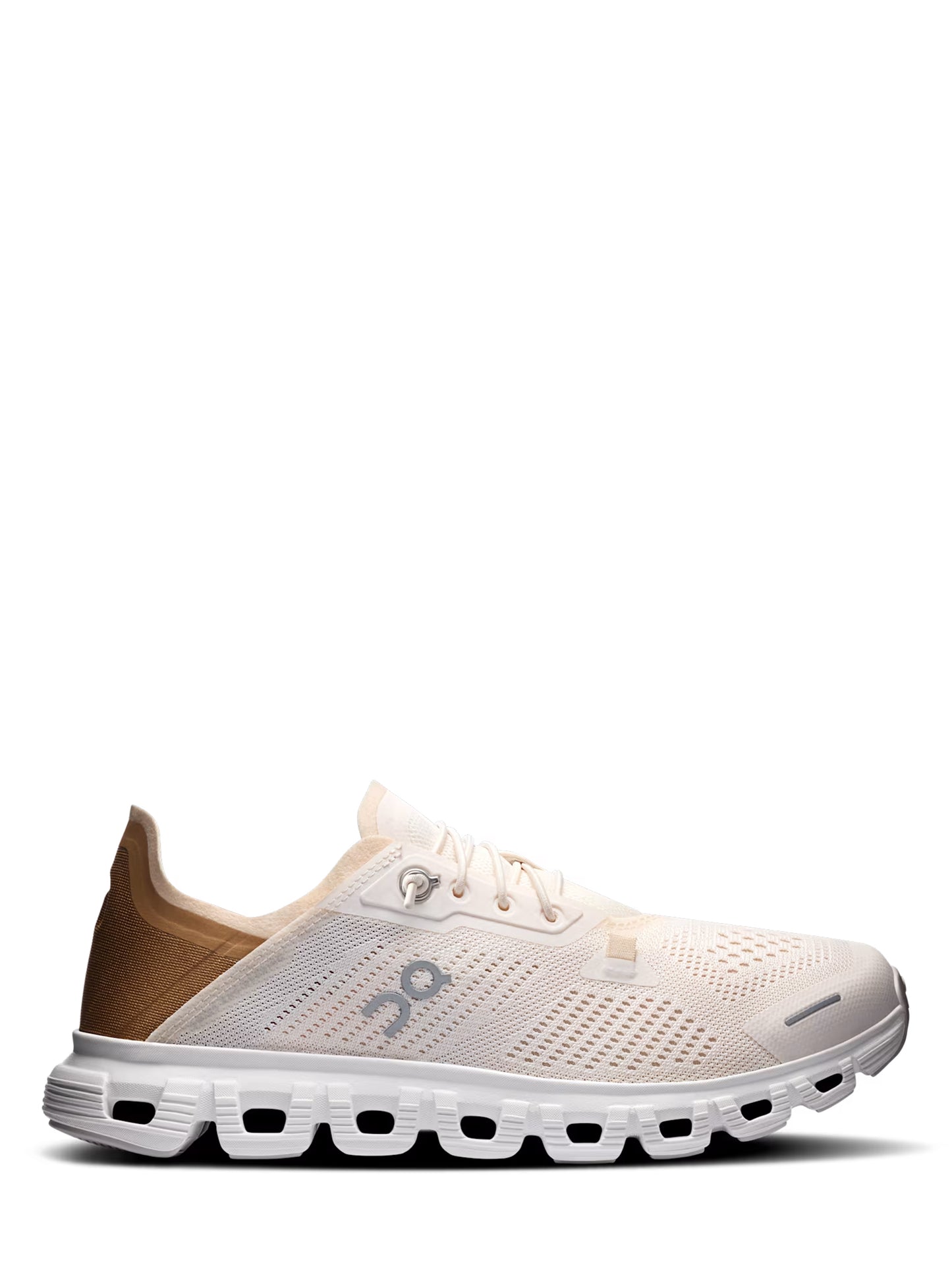 On Running Women’s Cloud 6 Coast Sneaker in Gardenia/Sphinx