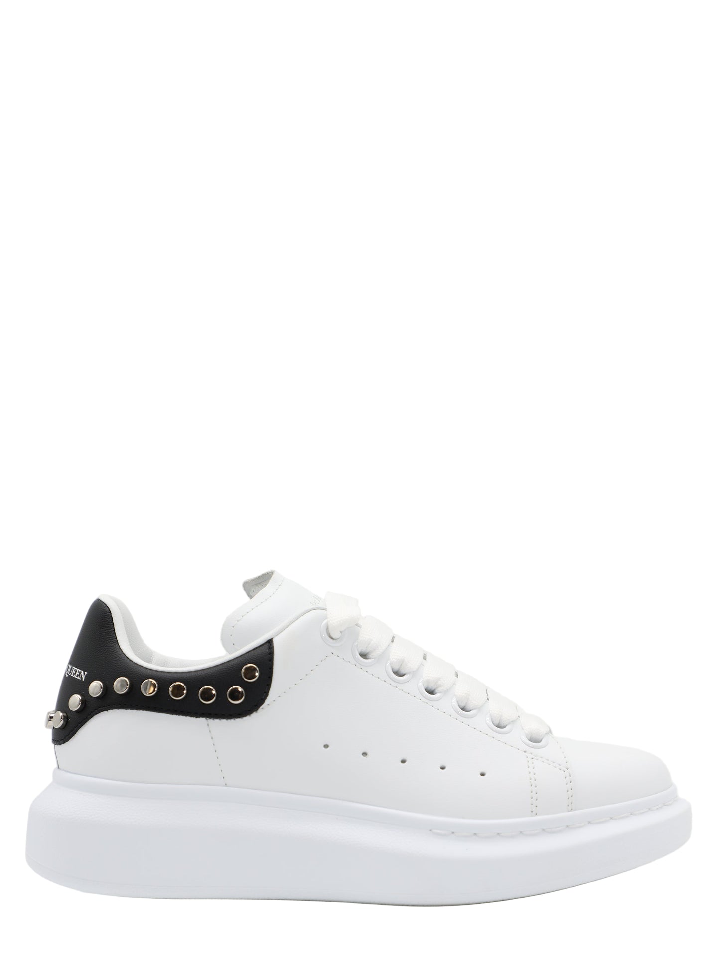Alexander McQueen Sneakers in White/Black/Silver 9067