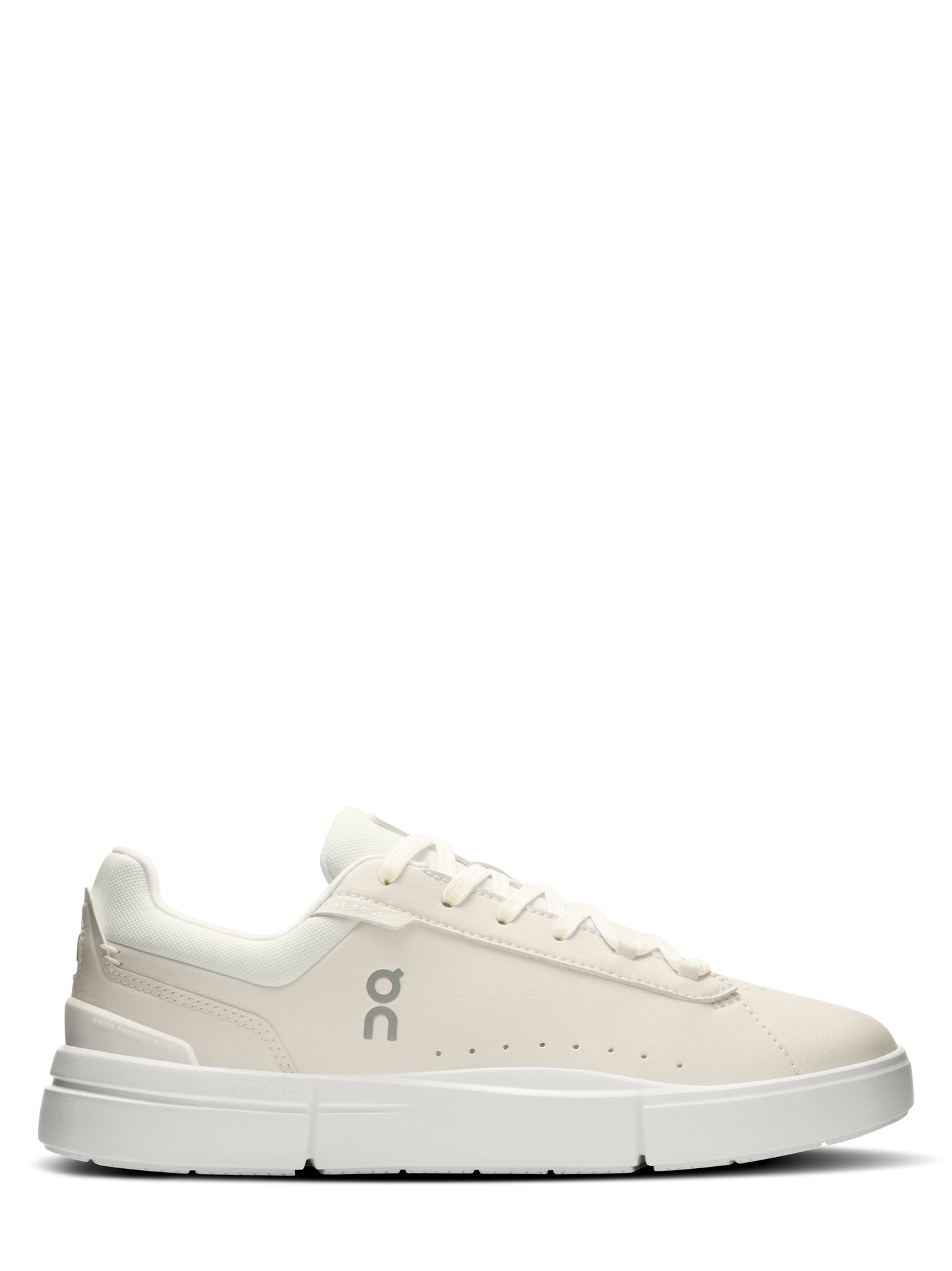 On Running Women's The Roger Advantage in Ivory/Ivory