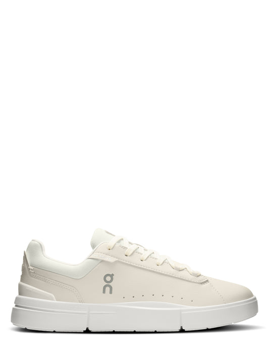 On Running Women's The Roger Advantage in Ivory/Ivory
