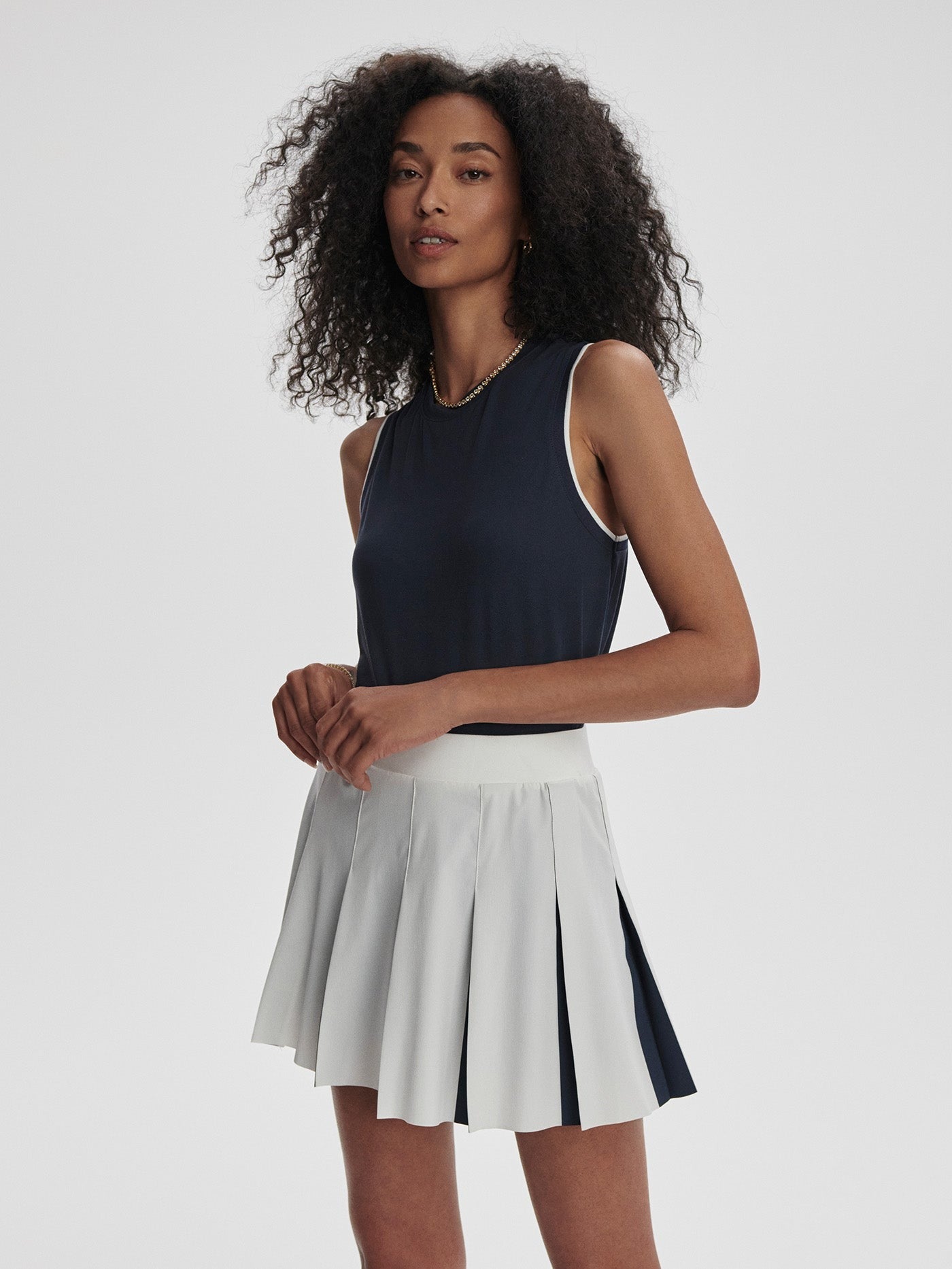 Varley Bronte 2-in-1 Skirt 15.5" in White/Blue Nights