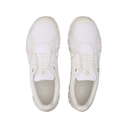 On Running Women's Cloud 6 Sneaker in White/White