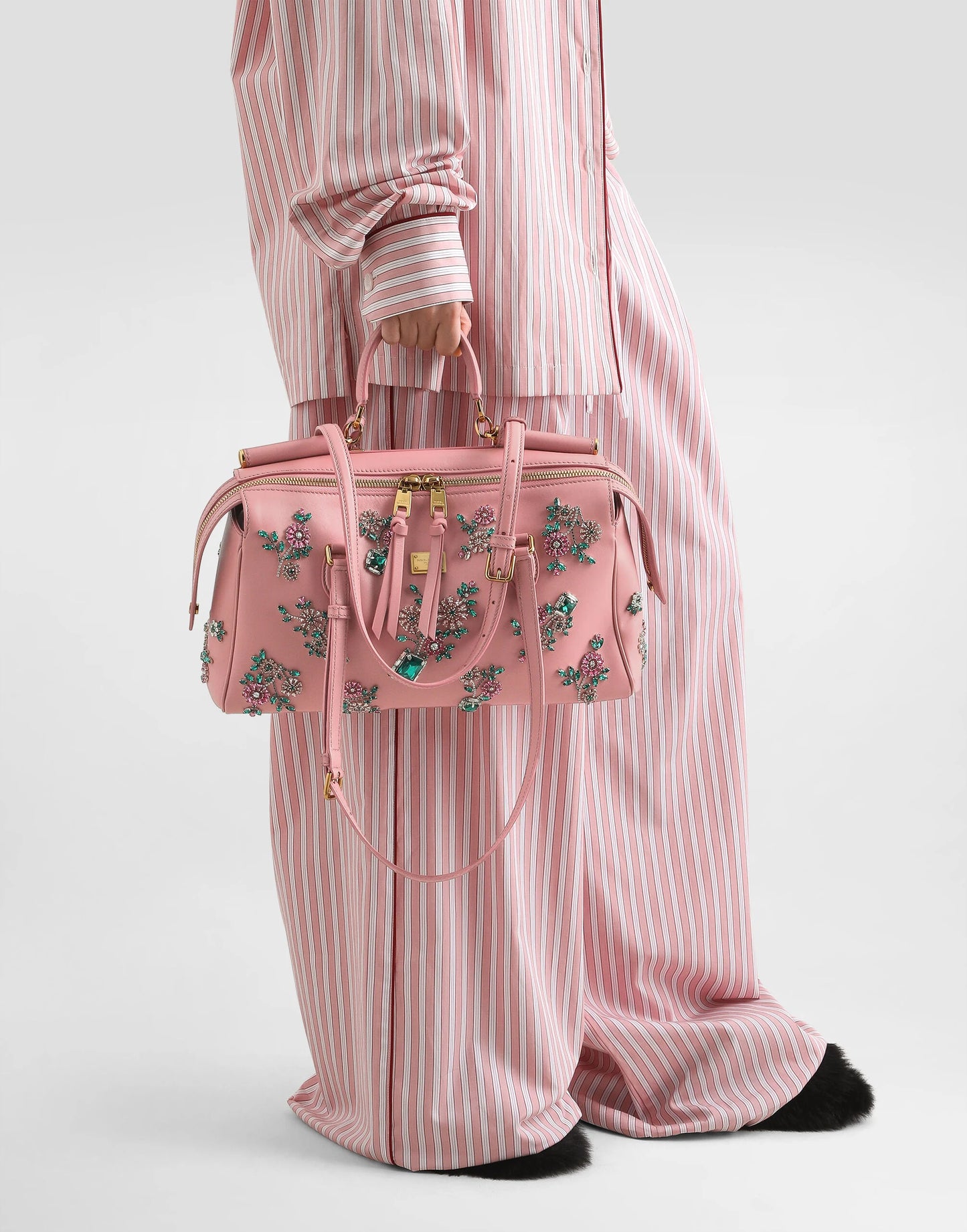 Dolce & Gabbana Medium Vittoria Handbag With Embroidery in Pink