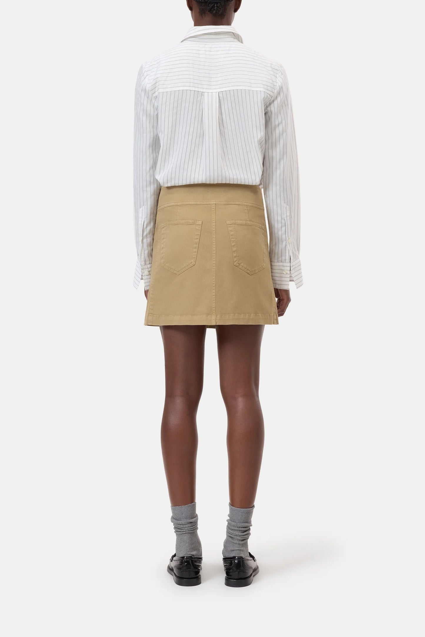CLOSED Belted Mini Skirt in Urban Beige