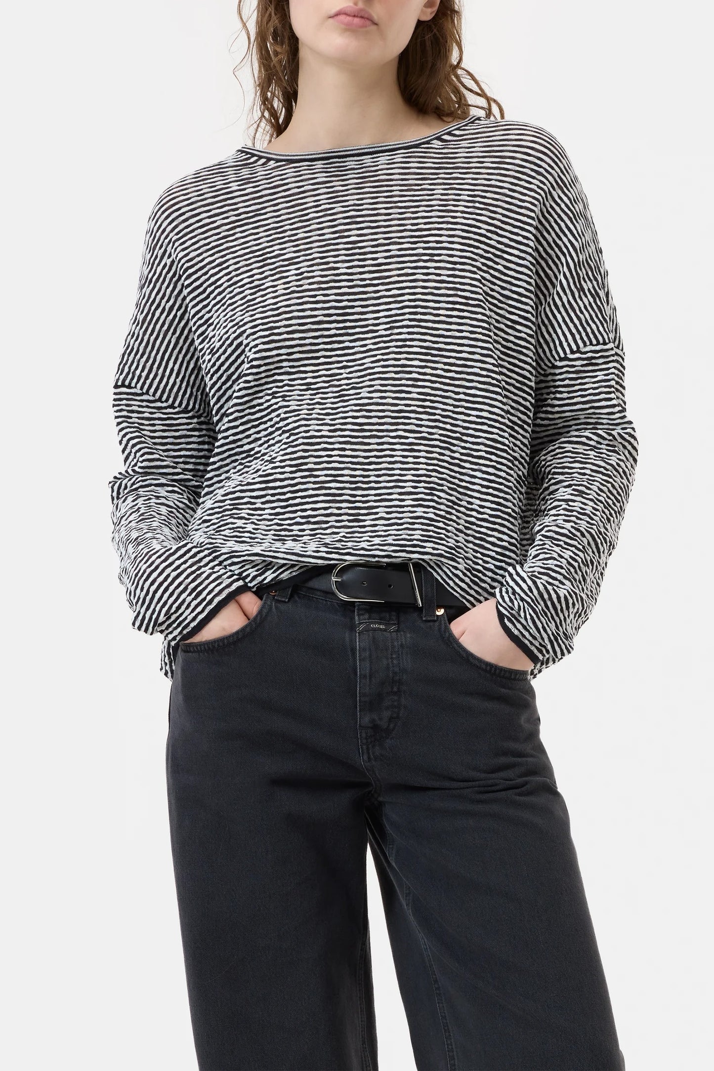 CLOSED Longsleeve Crewneck in Black