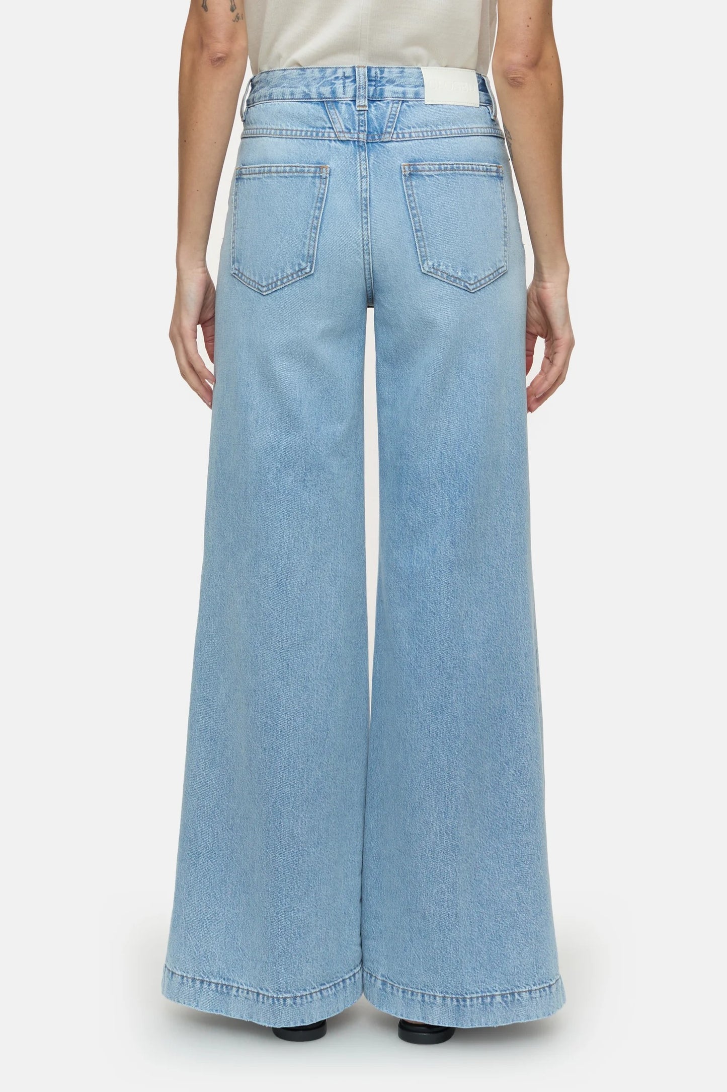 CLOSED Wide Jeans Glow-Up in Light Blue