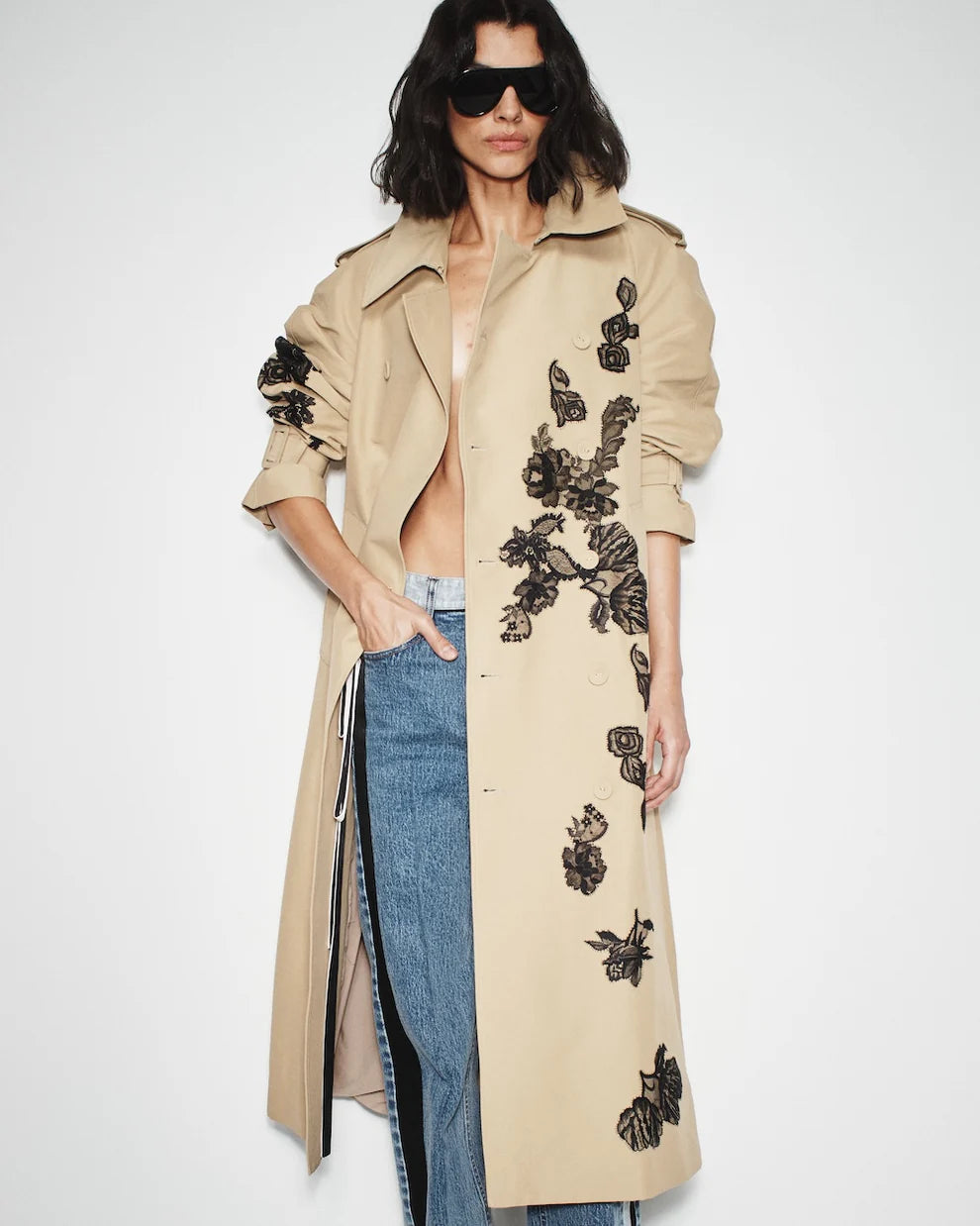 Hellessy Vaughn Trench in Beige