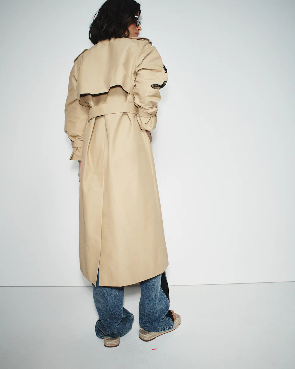 Hellessy Vaughn Trench in Beige