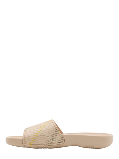 Burberry Check Dive Slides in Teacup IP Check