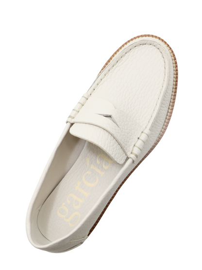 Pedro Garcia Sabela Loafer in Basmati Cervo-Mandorla