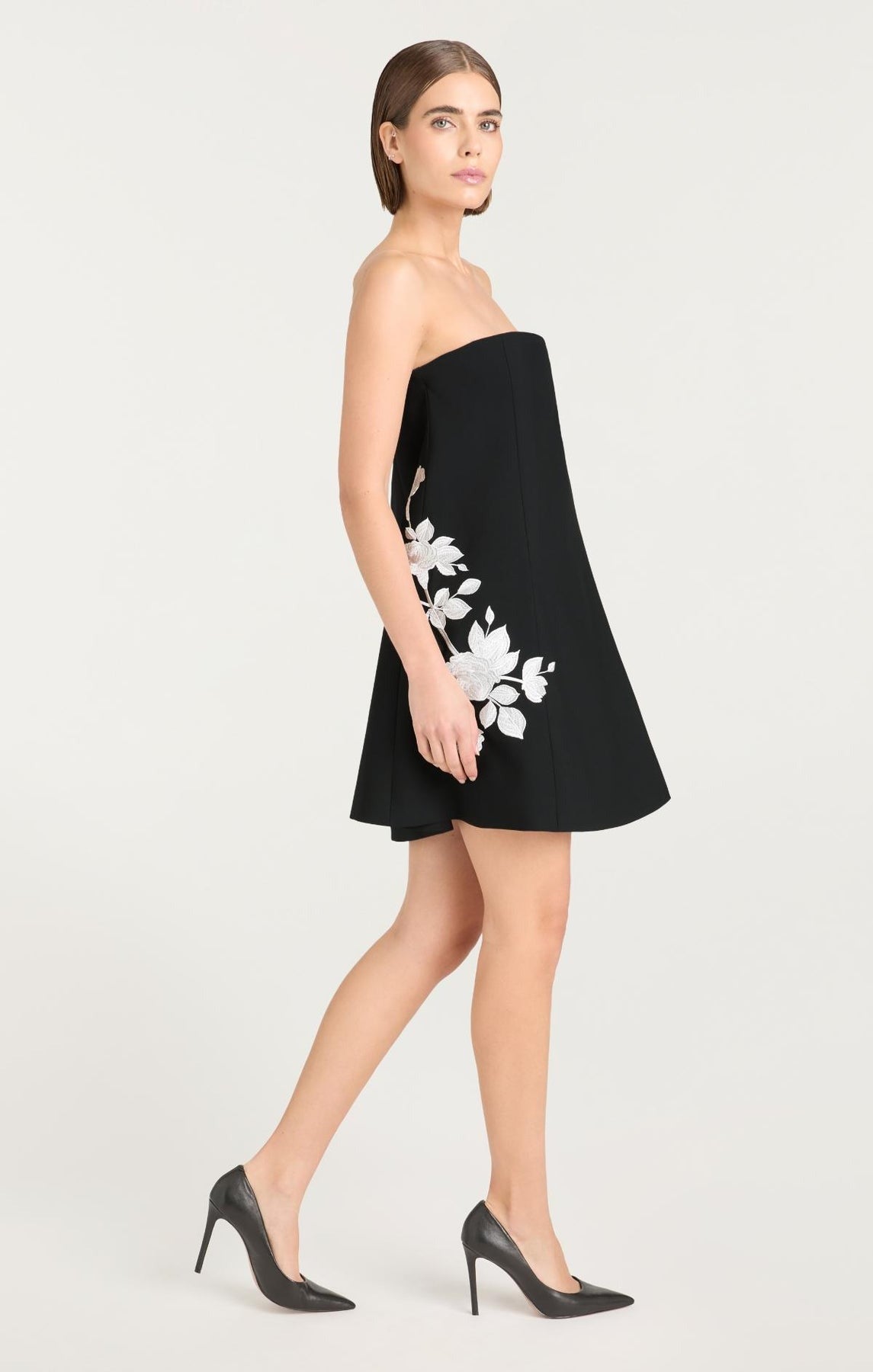 Cinq à Sept Trailing Floral Irla Dress in Black/Ivory