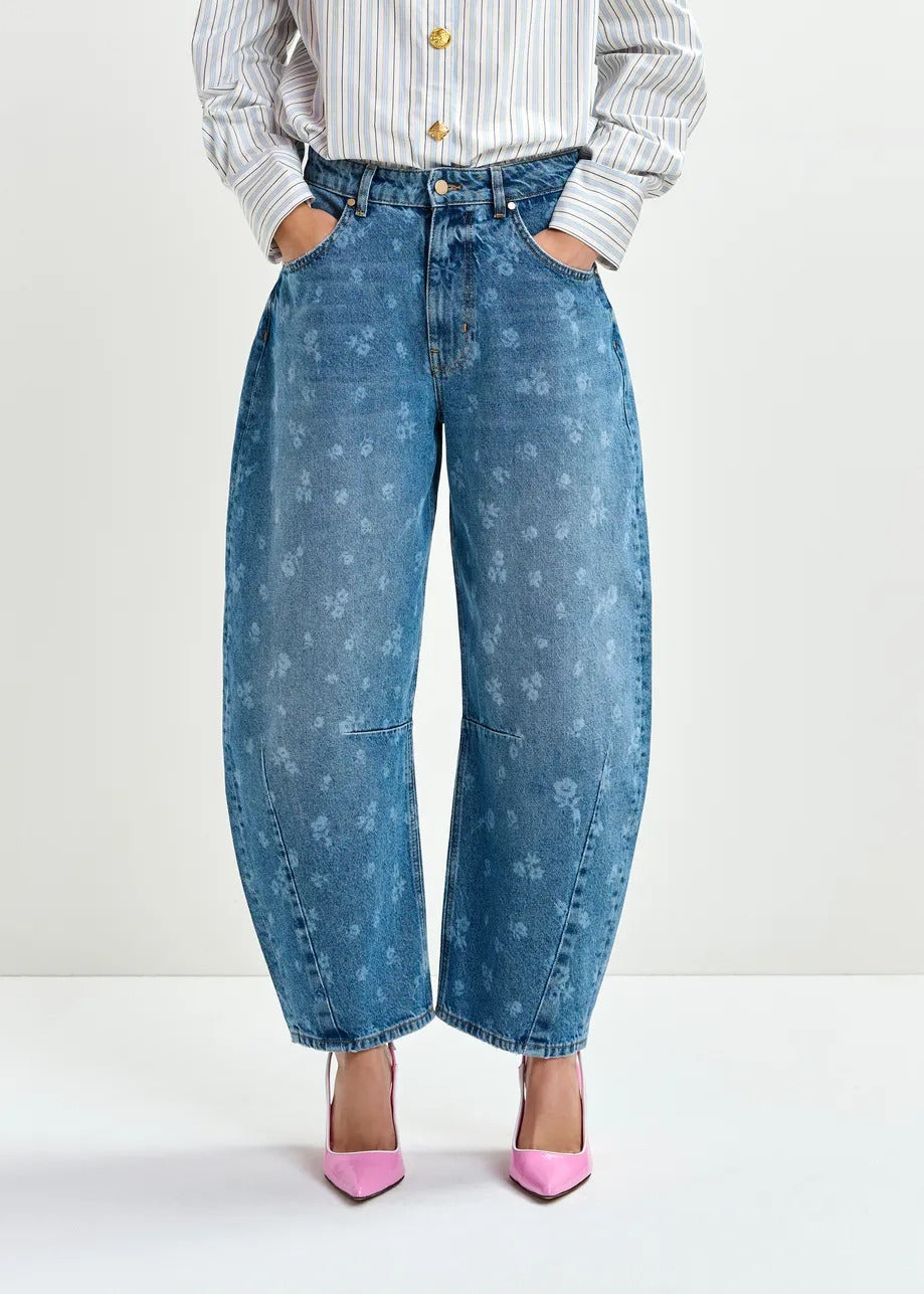 Essentiel Antwerp JO1 Barrel Leg Jeans in Quiet Pool