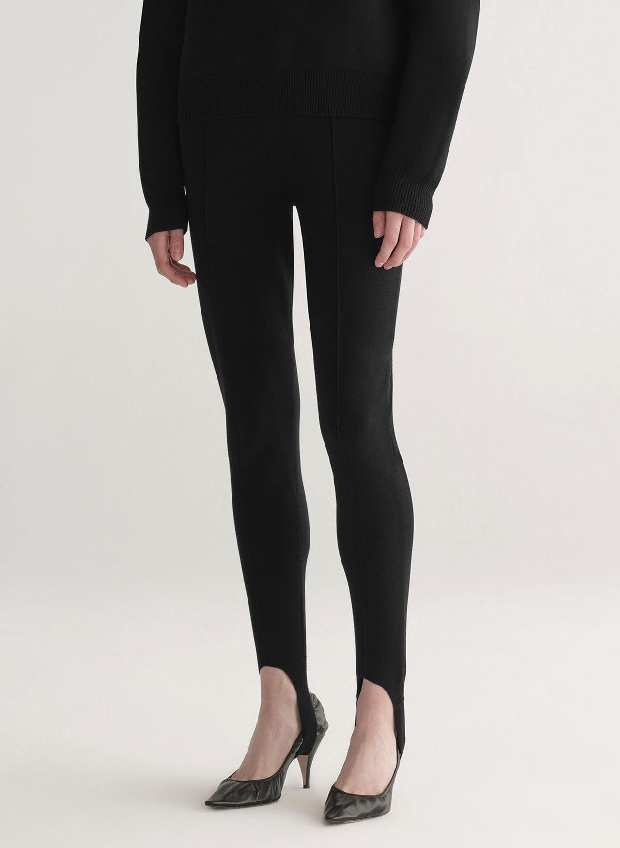 A.L.C. Jules Stirrup Pant in Black