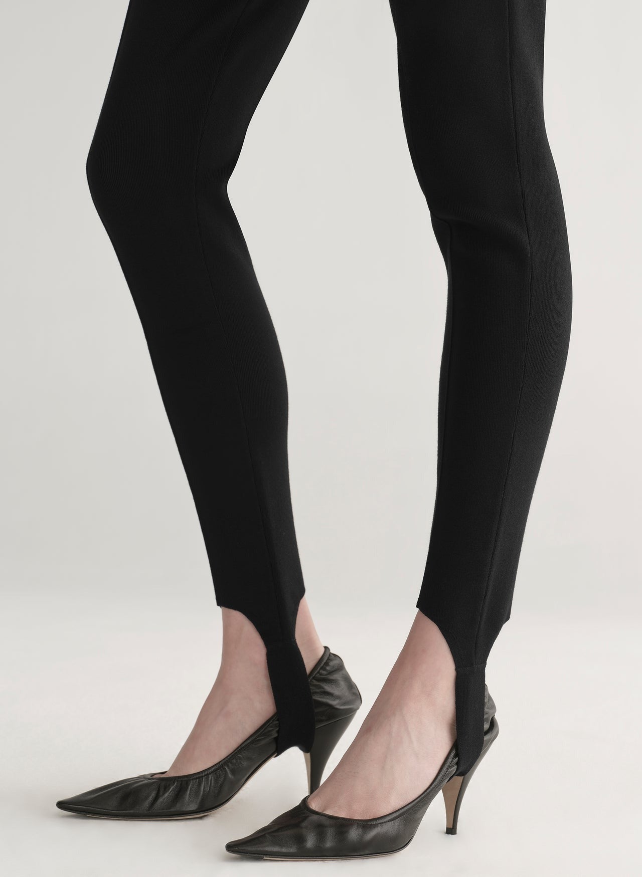 A.L.C. Jules Stirrup Pant in Black